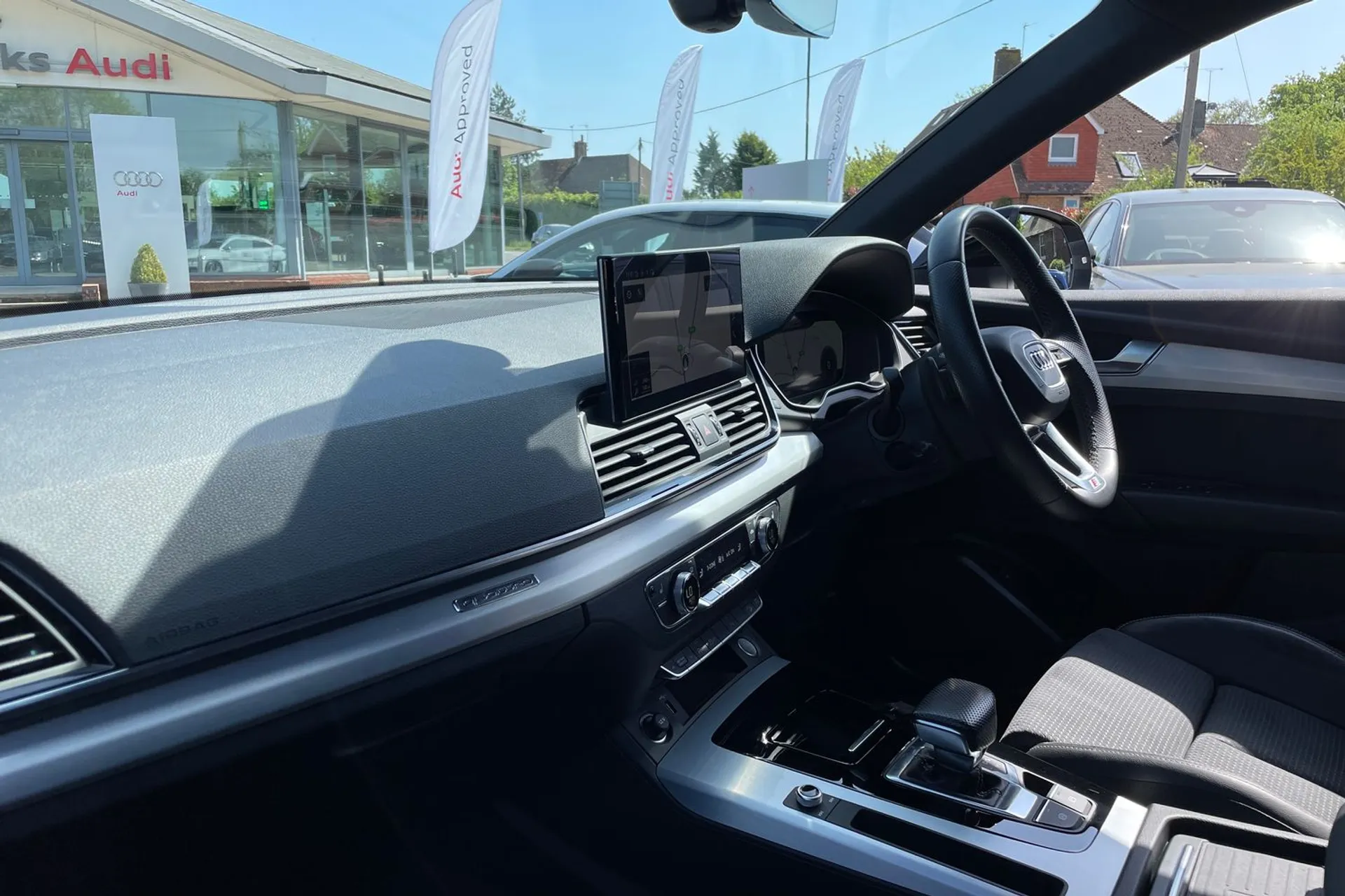 Audi Q5 thumbnail image number 25