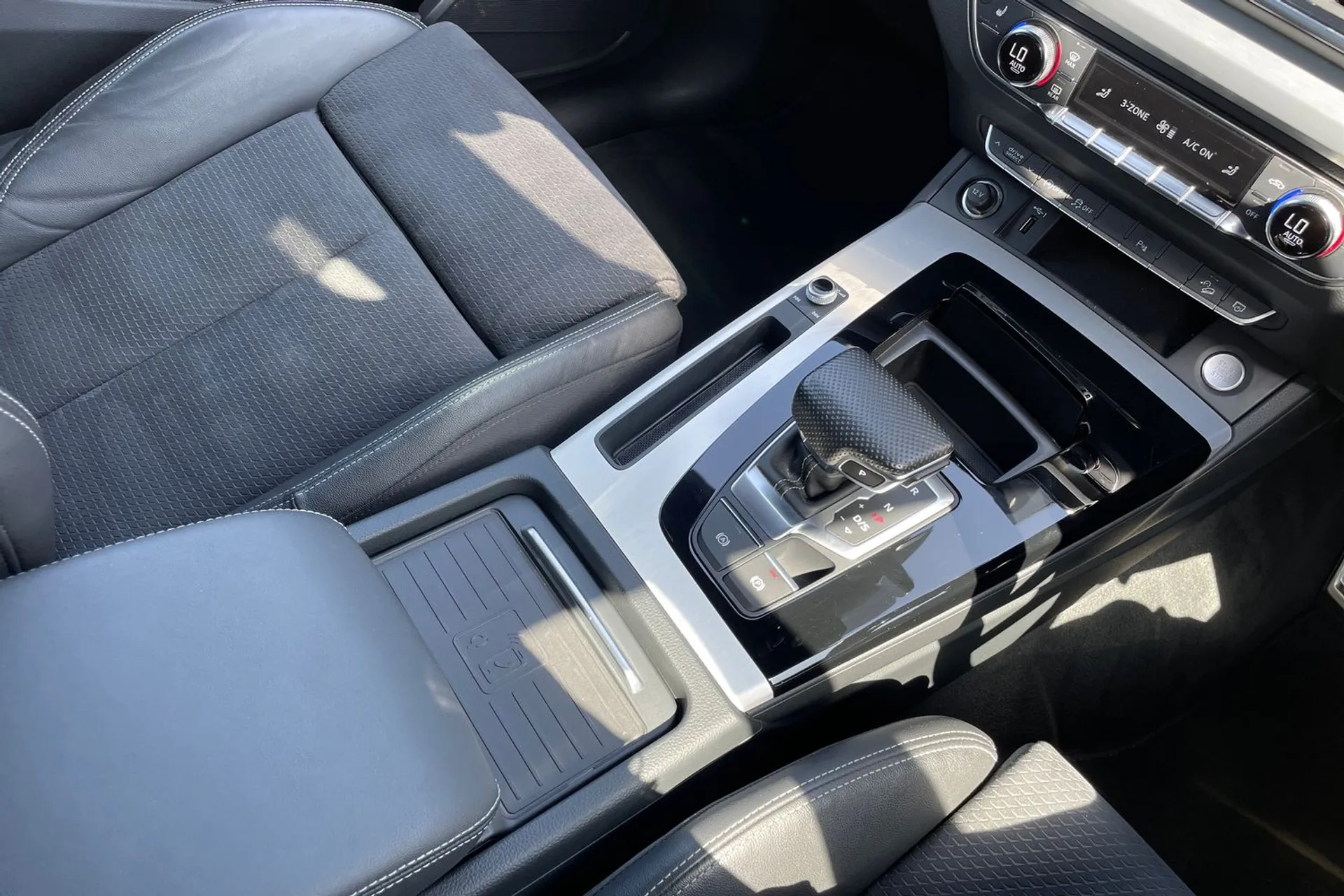 Audi Q5 thumbnail image number 31