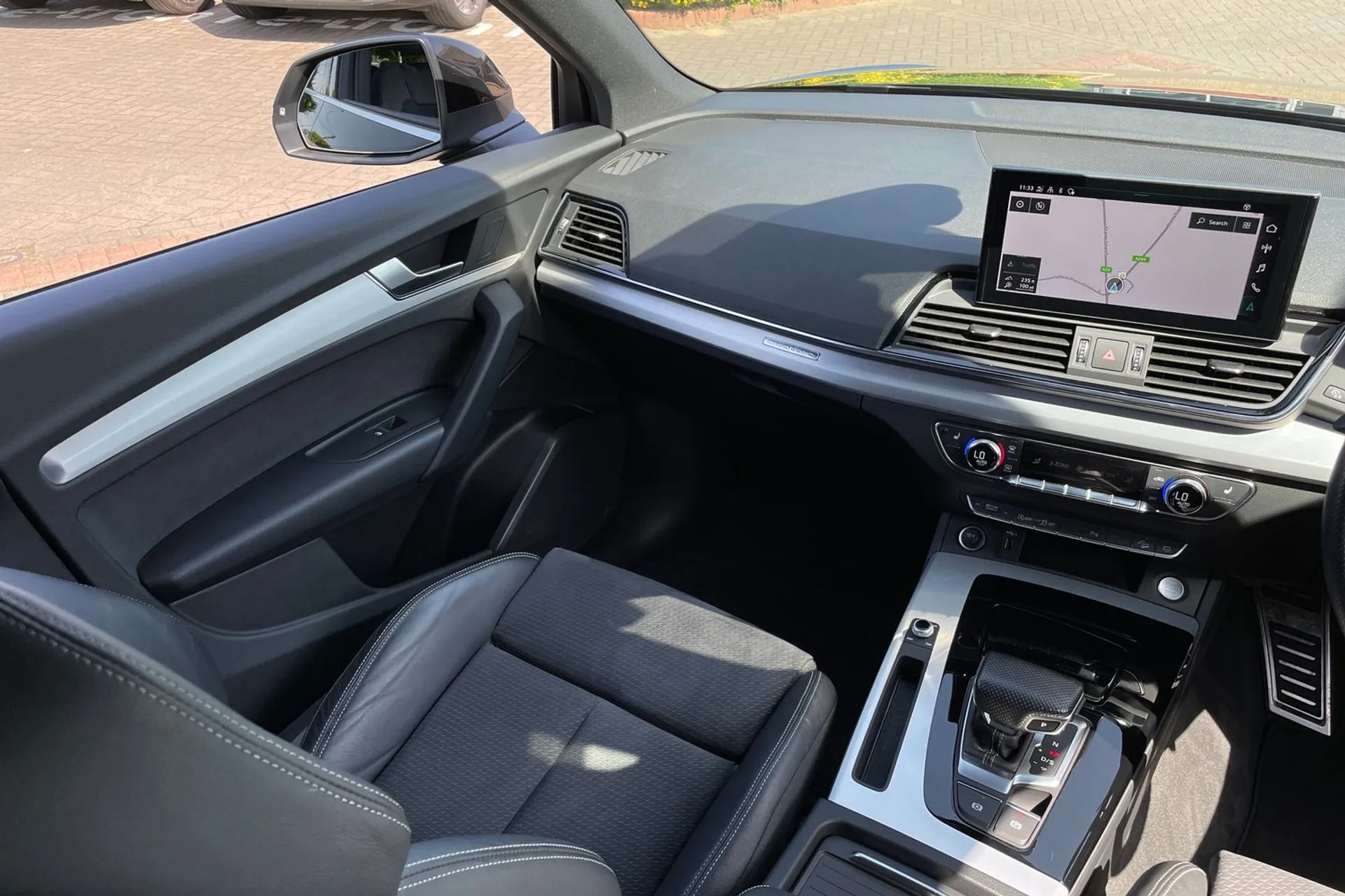 Audi Q5 thumbnail image number 30