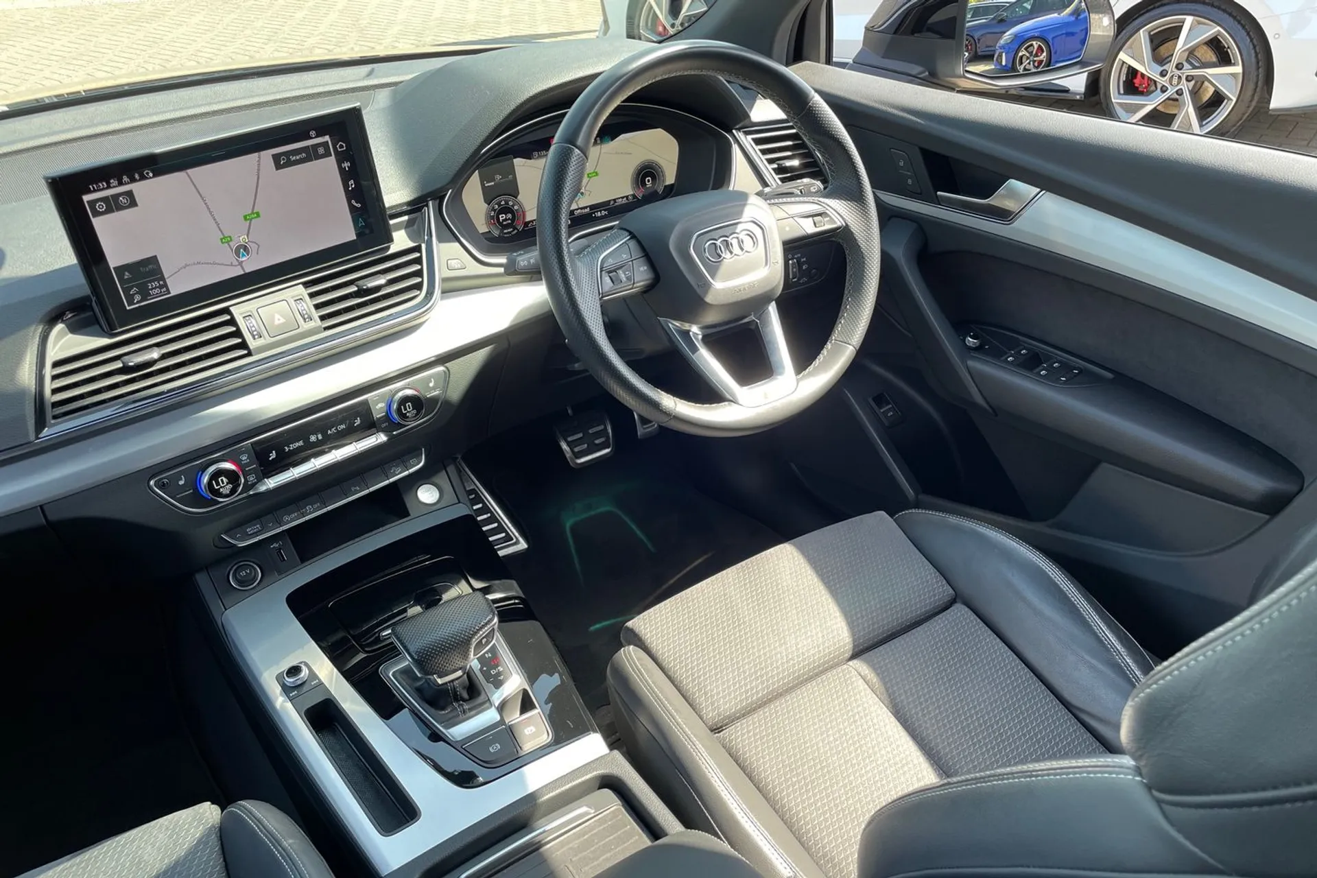 Audi Q5 thumbnail image number 35