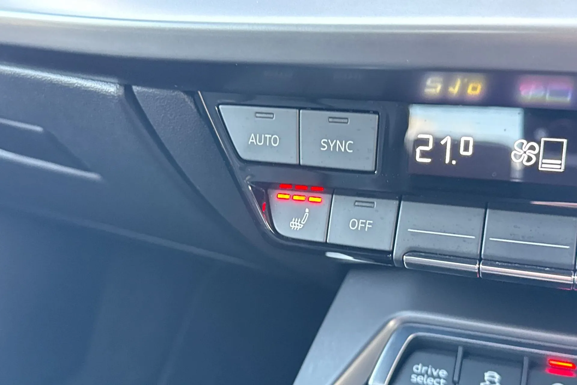 Audi A3 thumbnail image number 41