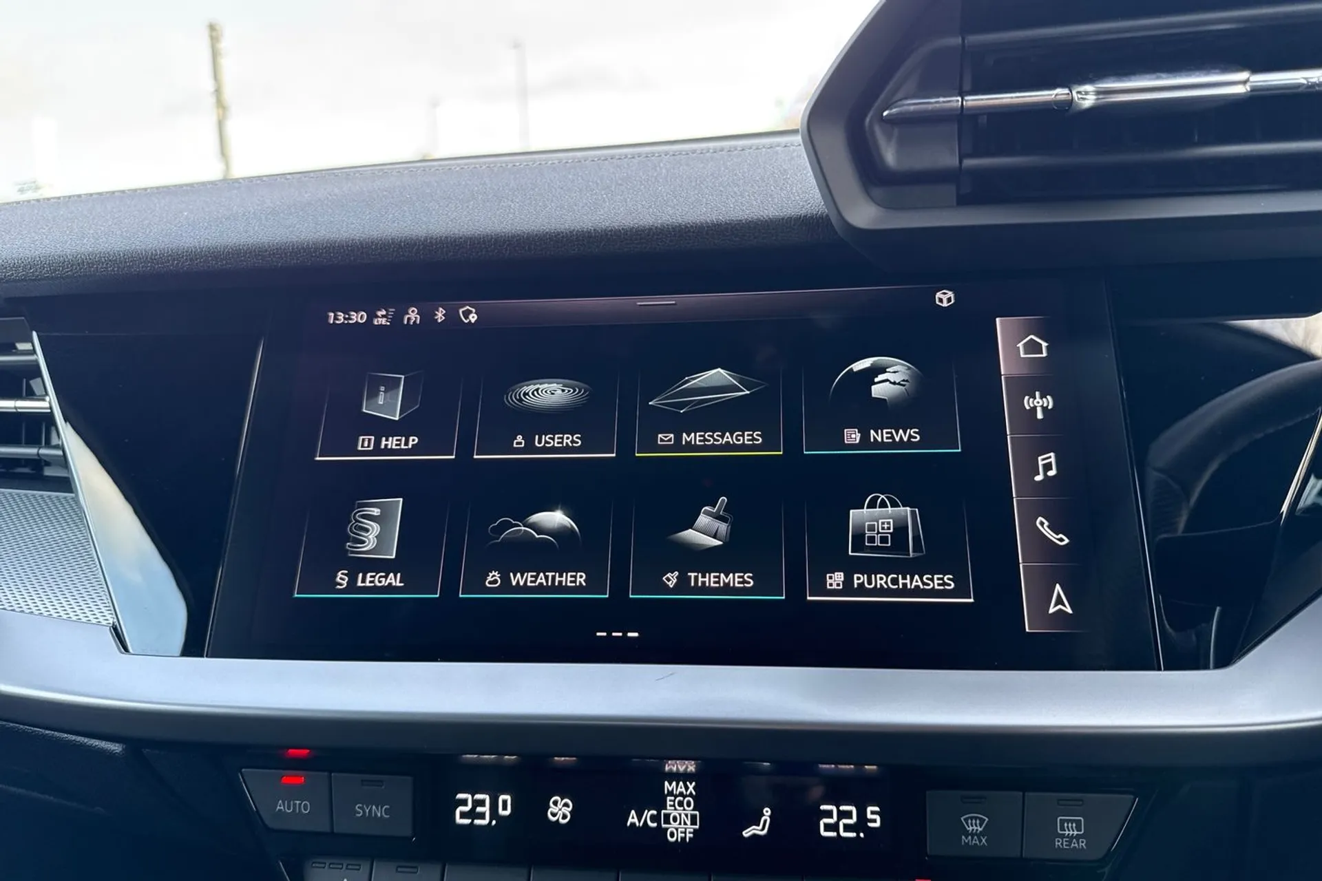 Audi A3 thumbnail image number 23