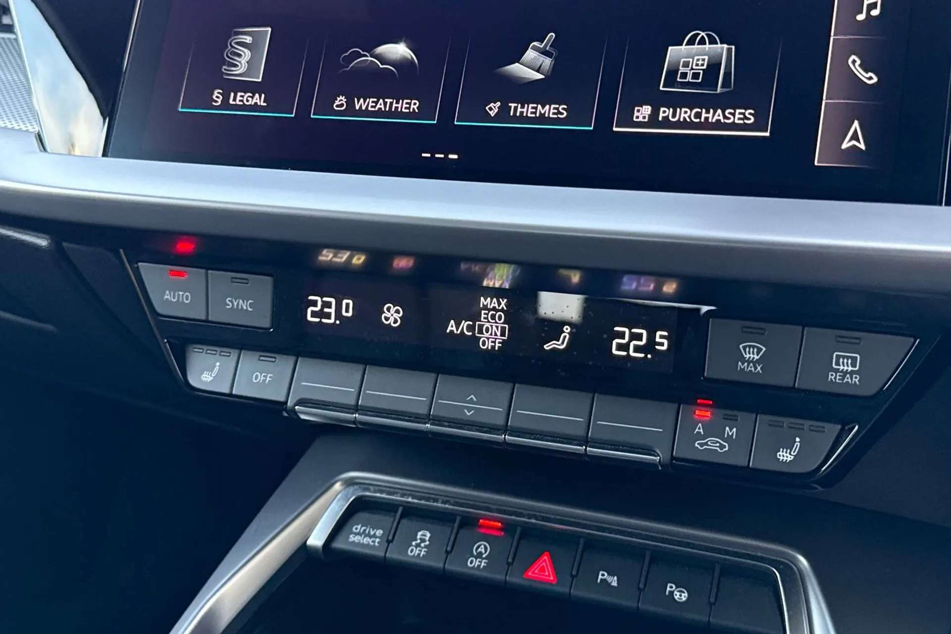 Audi A3 thumbnail image number 33