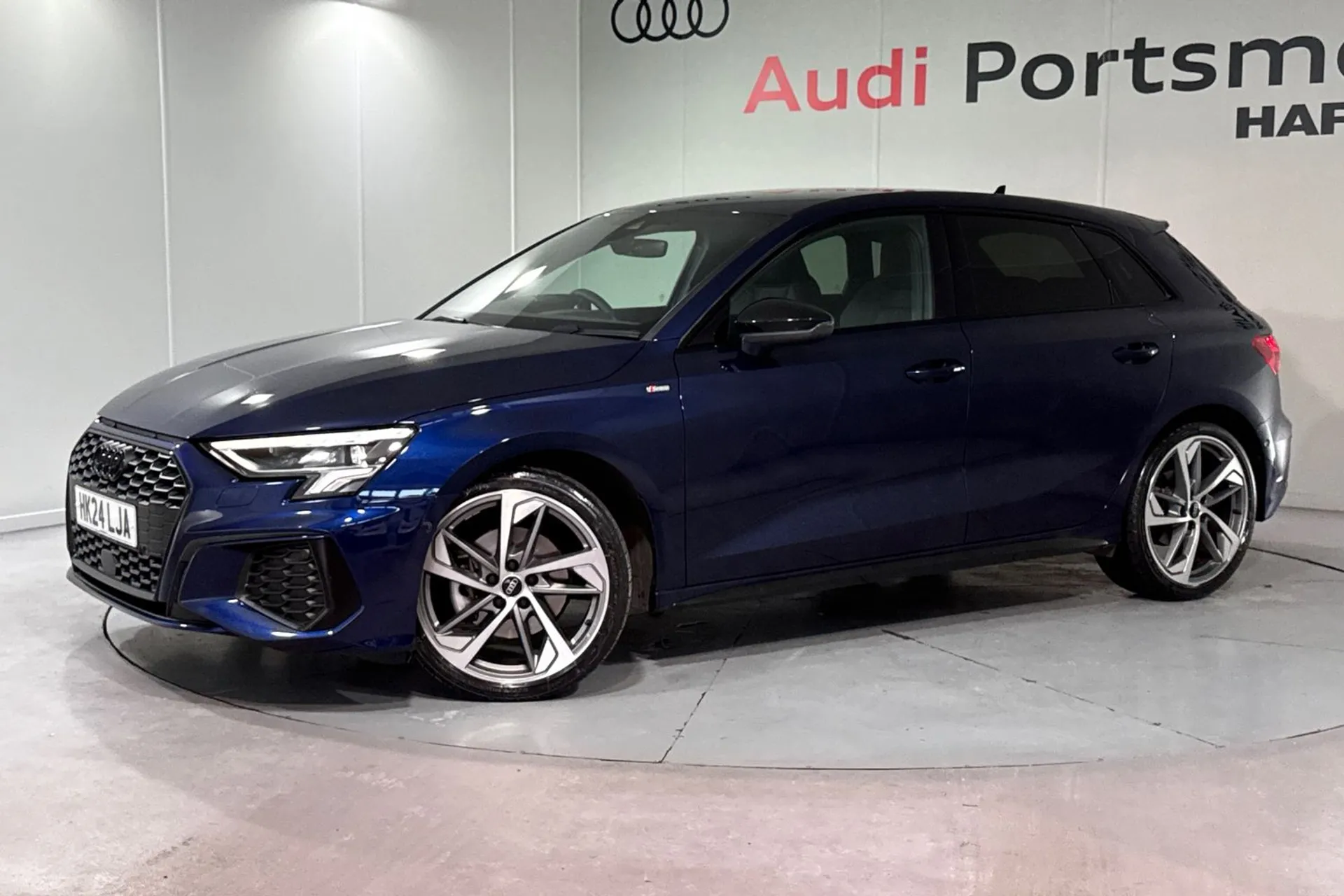 Audi A3 thumbnail image number 6