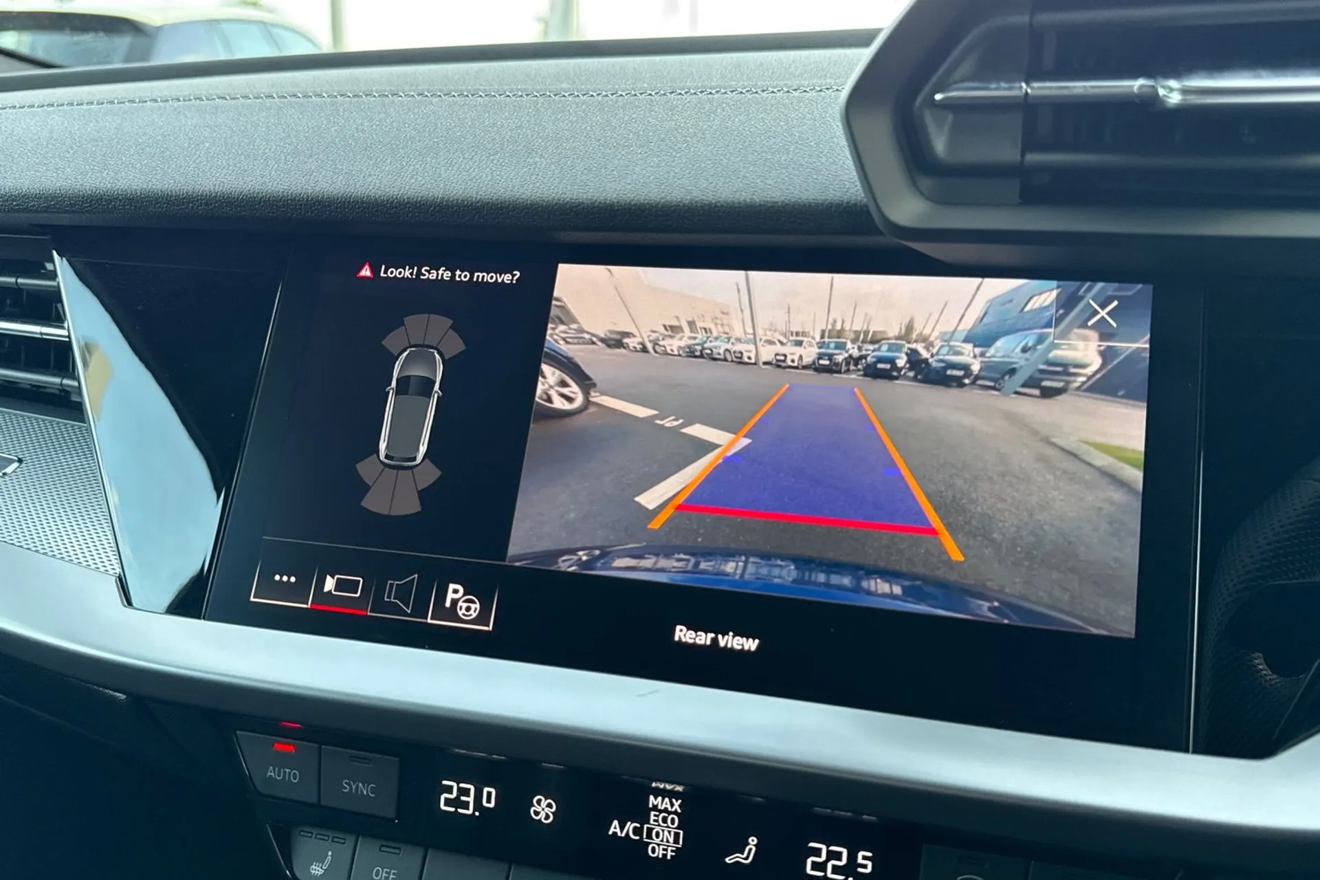 Audi A3 thumbnail image number 4