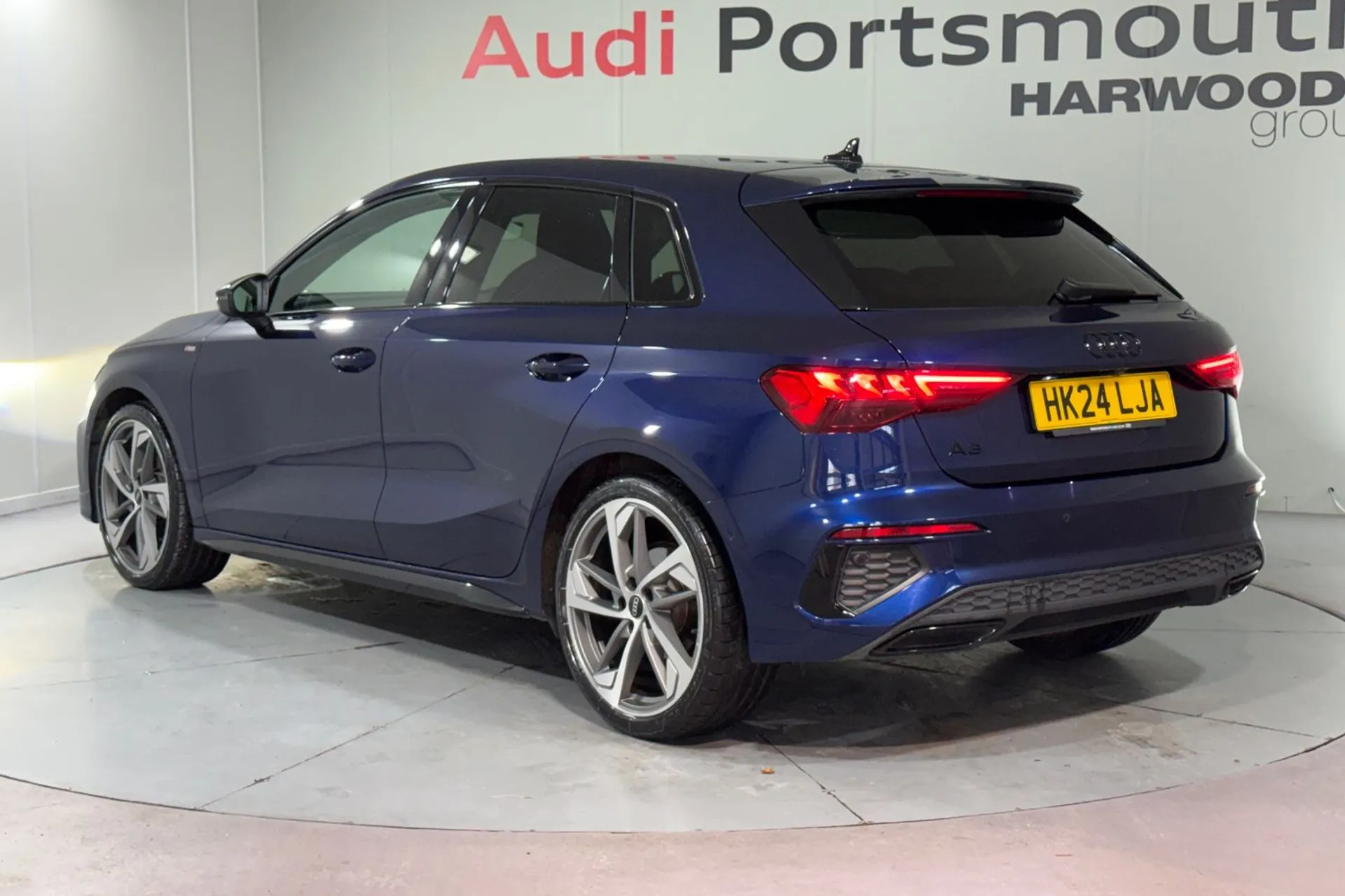 Audi A3 thumbnail image number 11