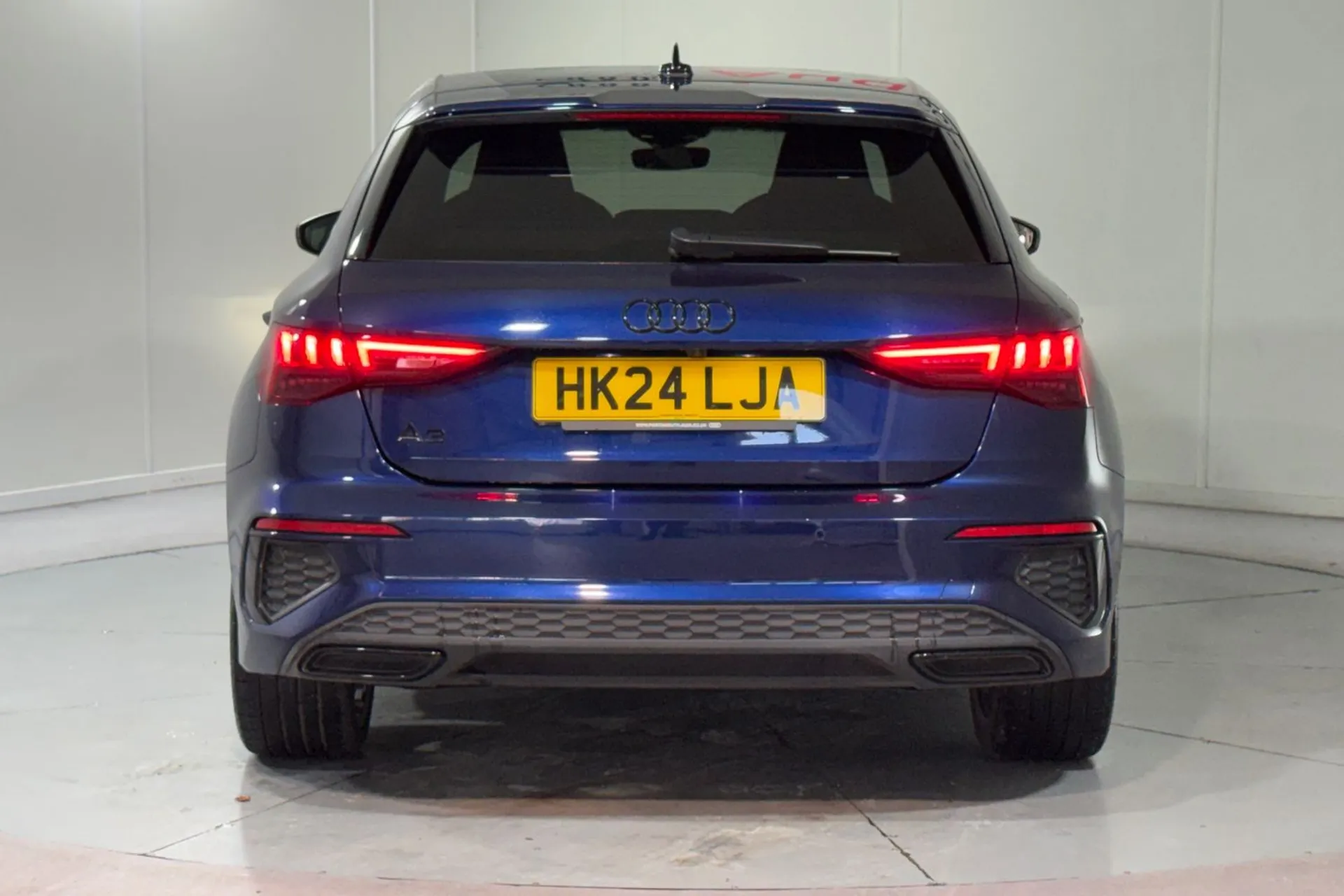 Audi A3 thumbnail image number 10