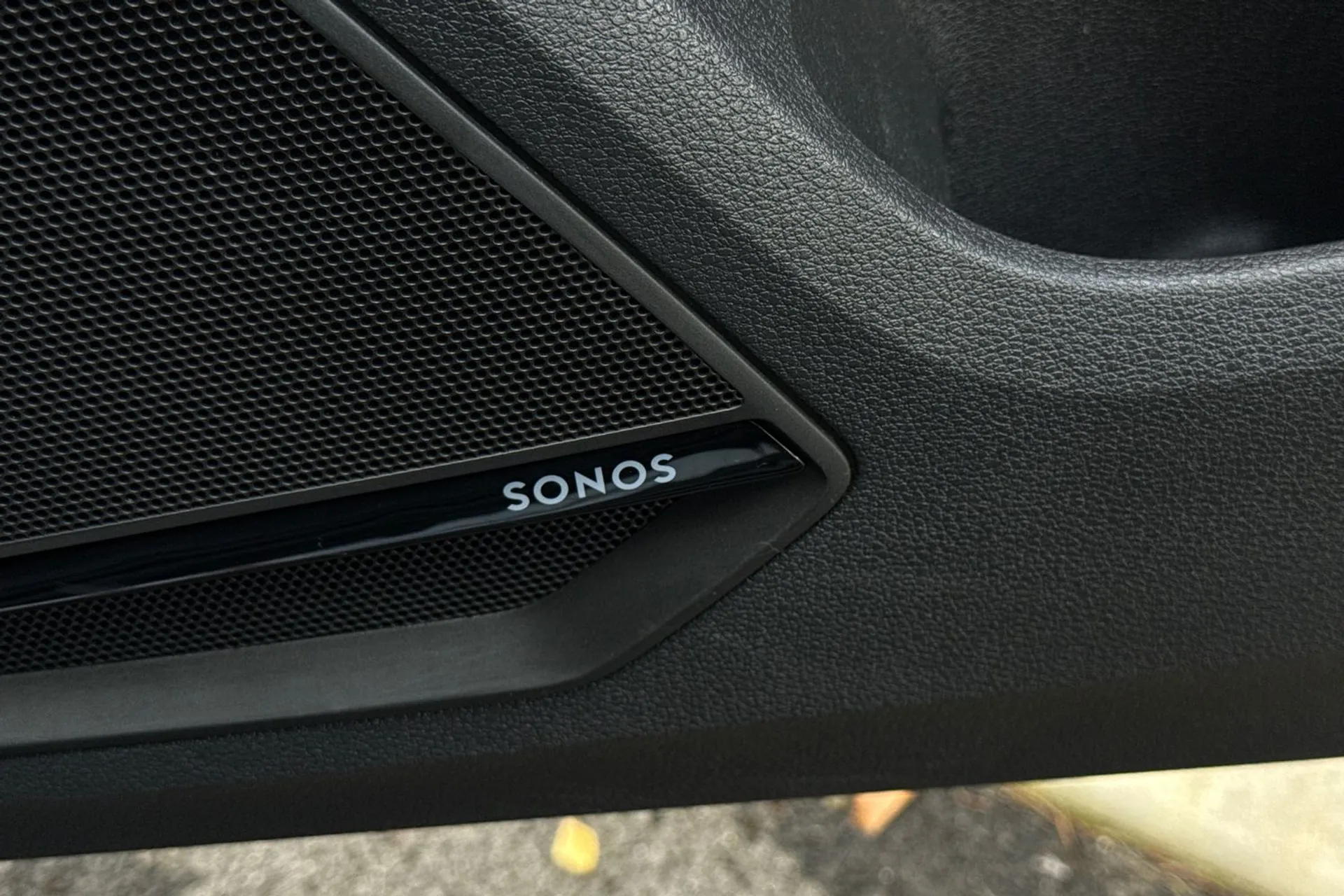 Audi Q2 thumbnail image number 35