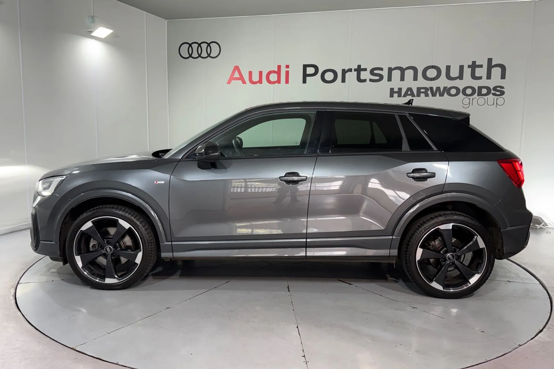 Audi Q2 thumbnail image number 11