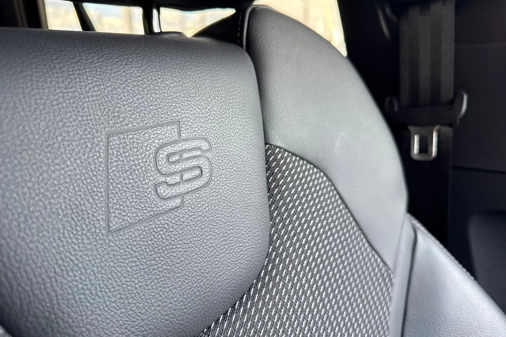 Audi Q2 thumbnail image number 50