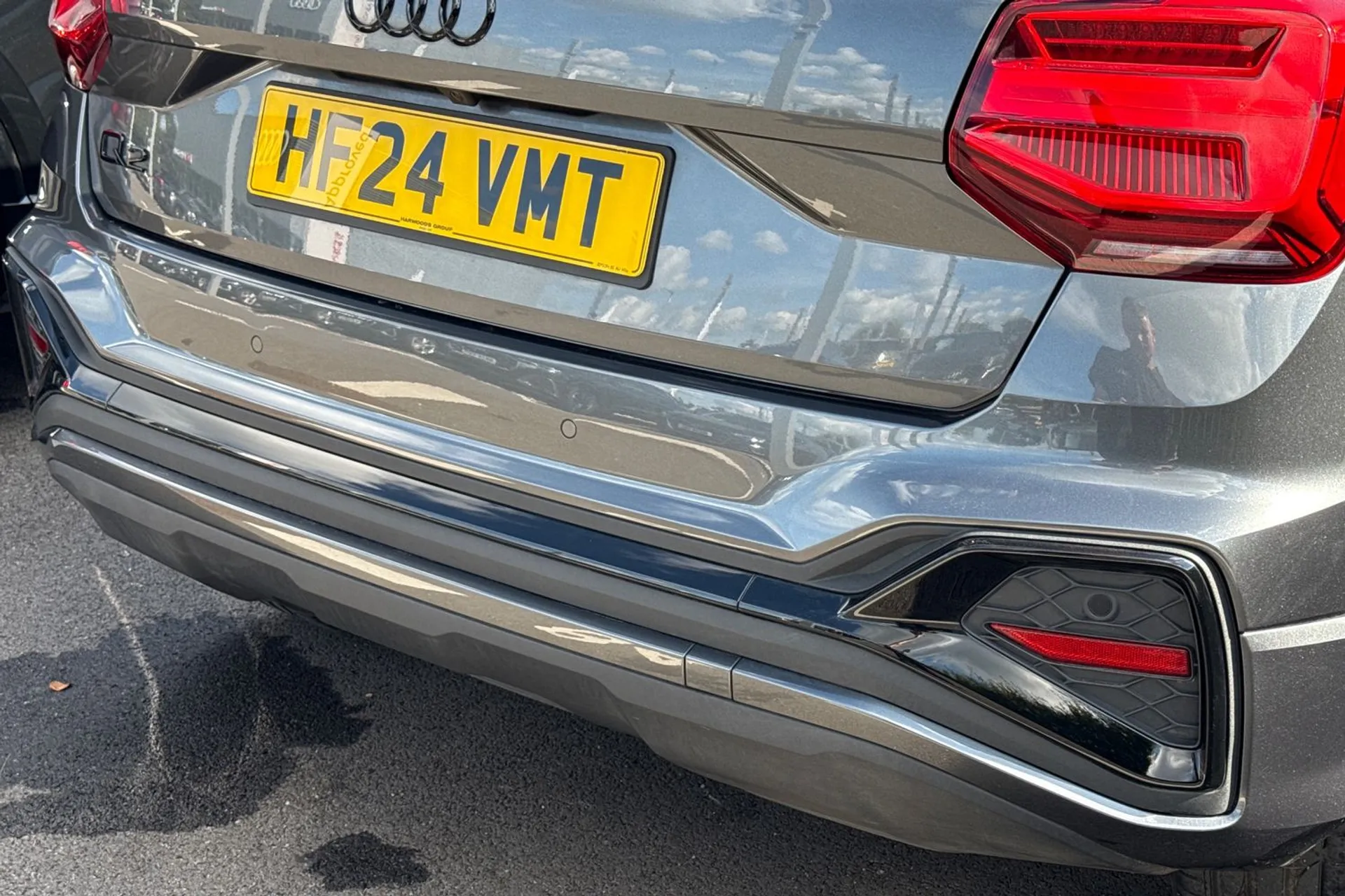 Audi Q2 thumbnail image number 16