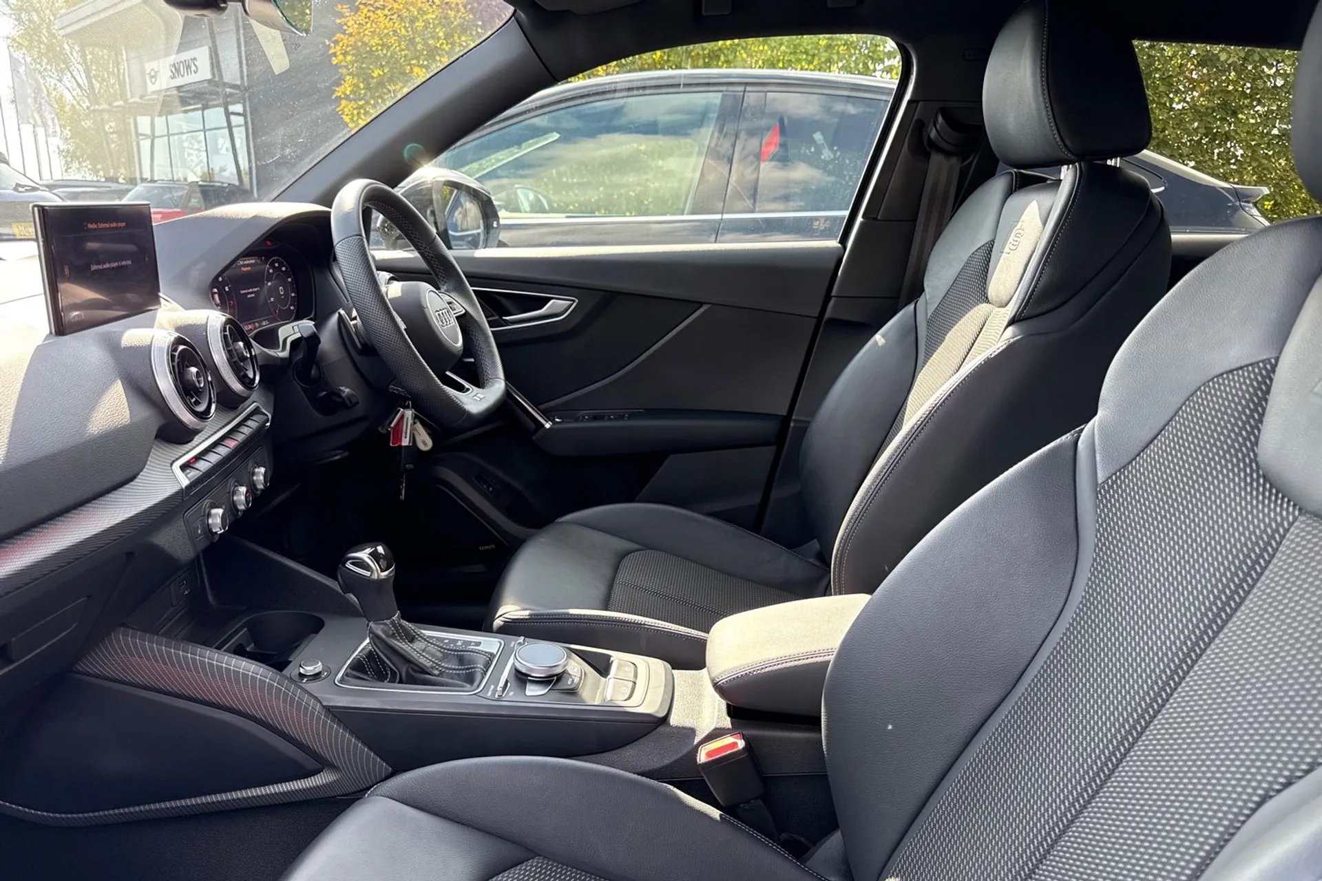 Audi Q2 thumbnail image number 34