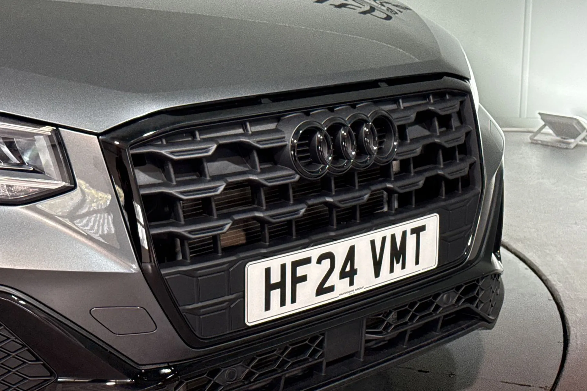 Audi Q2 thumbnail image number 9