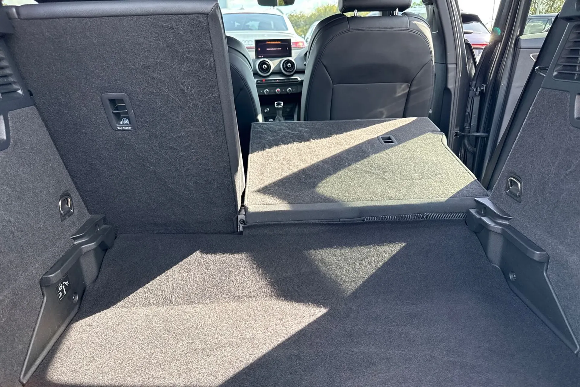 Audi Q2 thumbnail image number 20