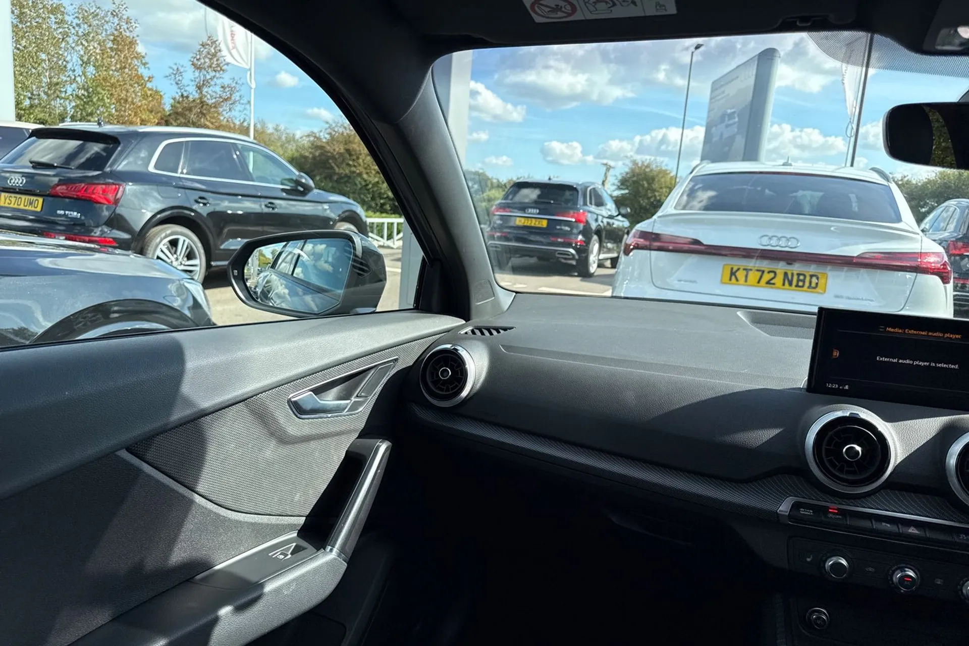 Audi Q2 thumbnail image number 42