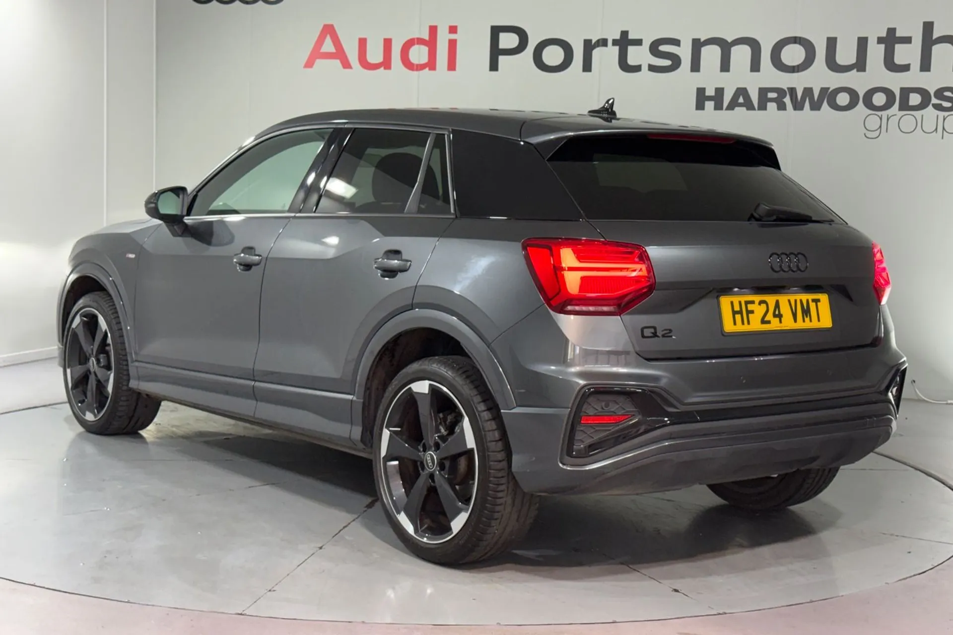 Audi Q2 thumbnail image number 8