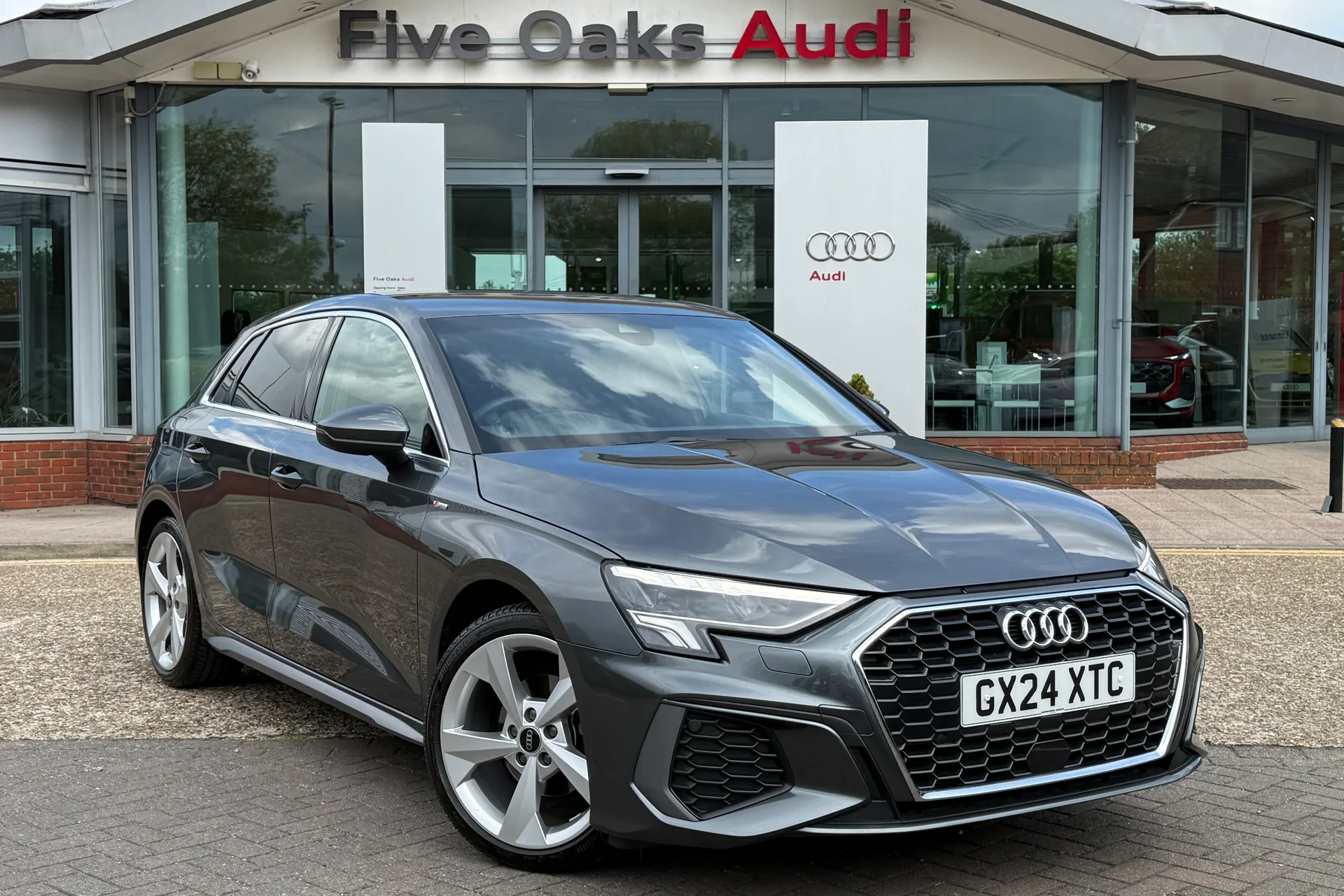 2024 A3 1.5 TFSI 35 S LINE SPORTBACK 5DR PETROL S TRONIC EURO 6... photo