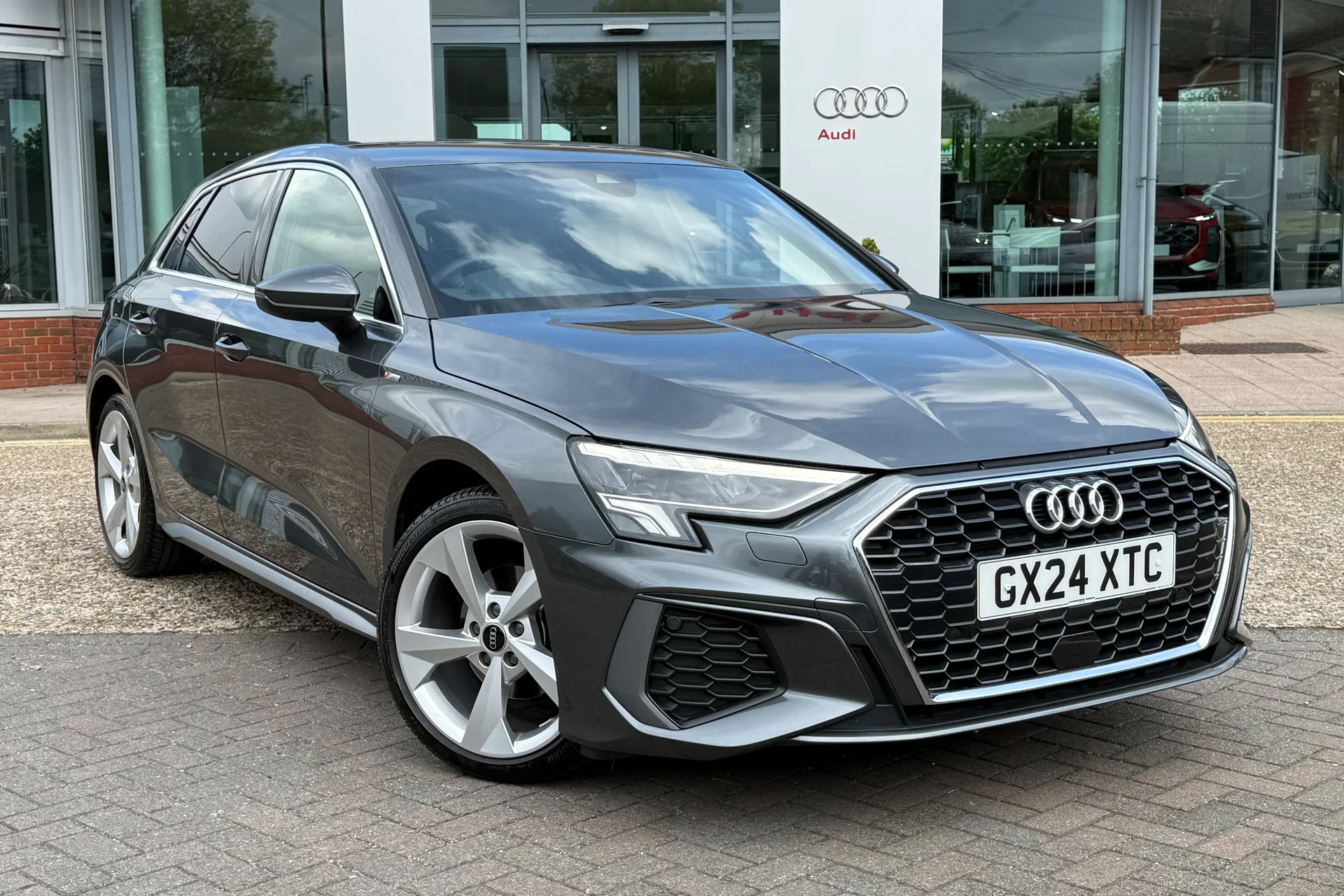 Audi A3 thumbnail image number 24