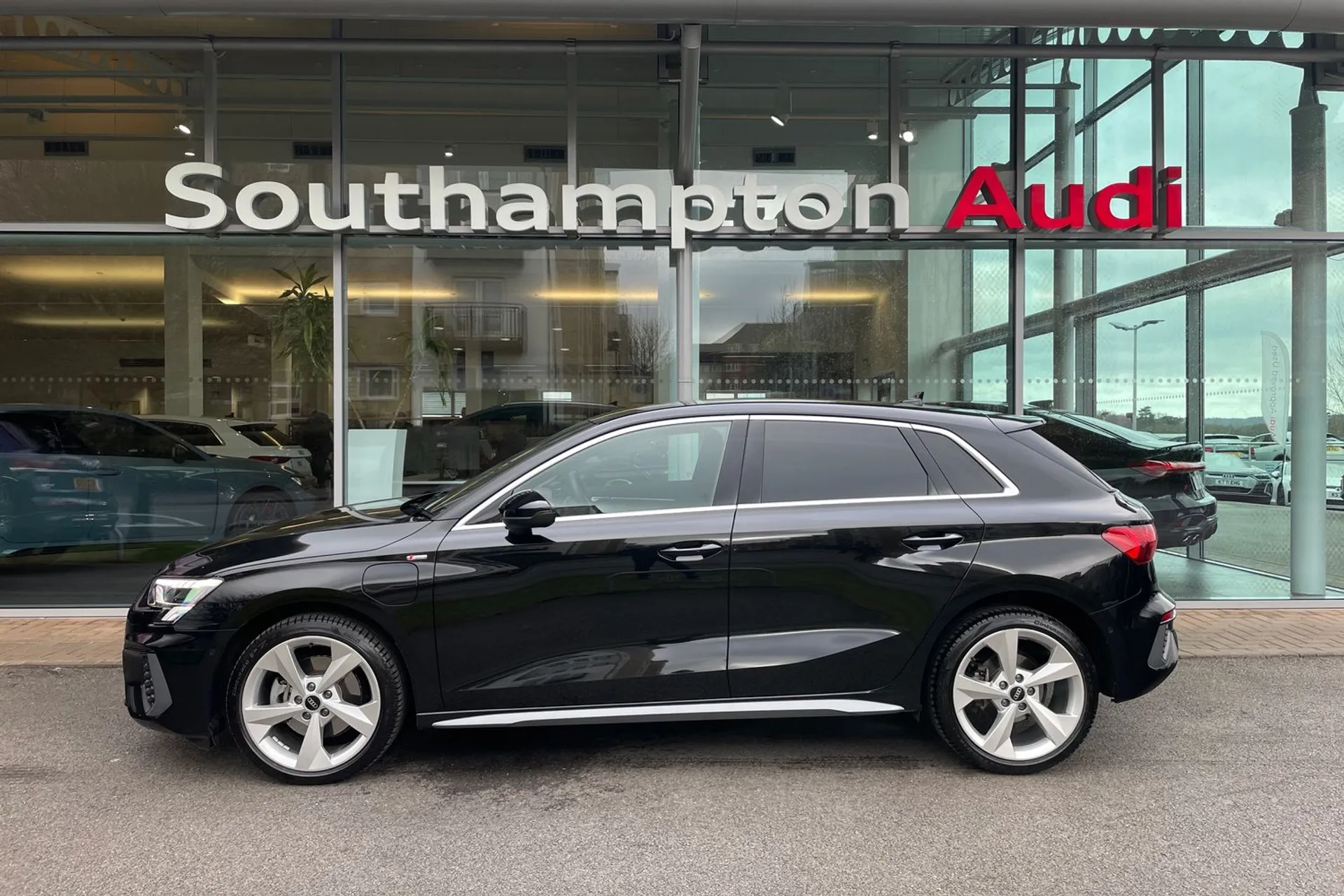 Audi A3 thumbnail image number 8