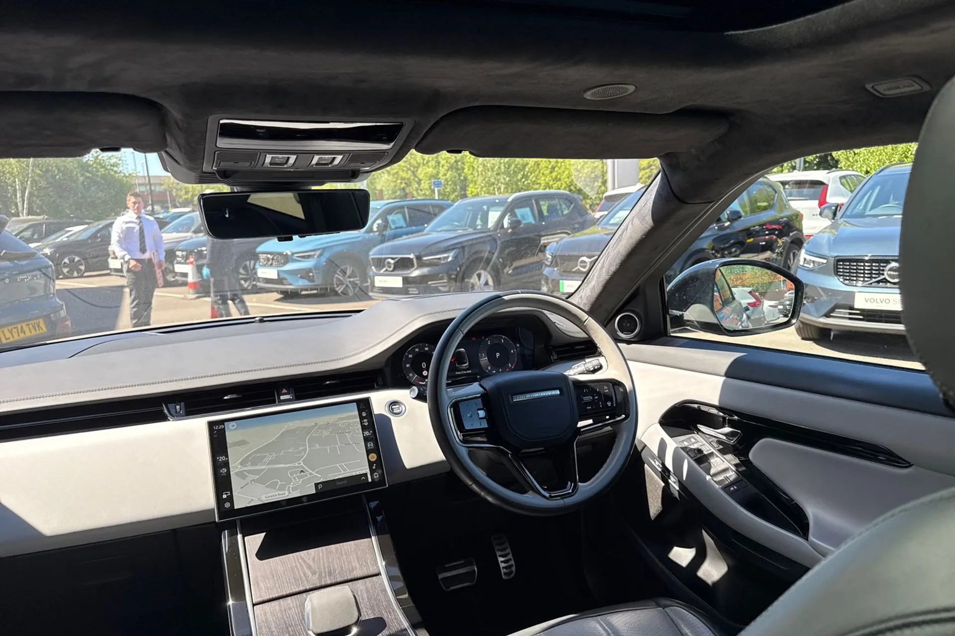 LAND ROVER RANGE ROVER EVOQUE thumbnail image number 36