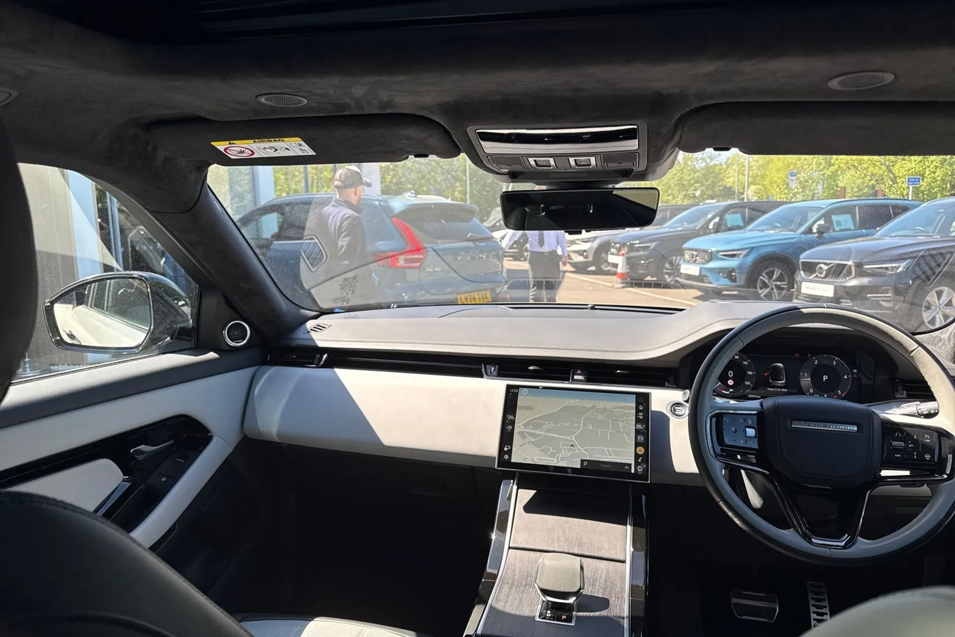 LAND ROVER RANGE ROVER EVOQUE thumbnail image number 35