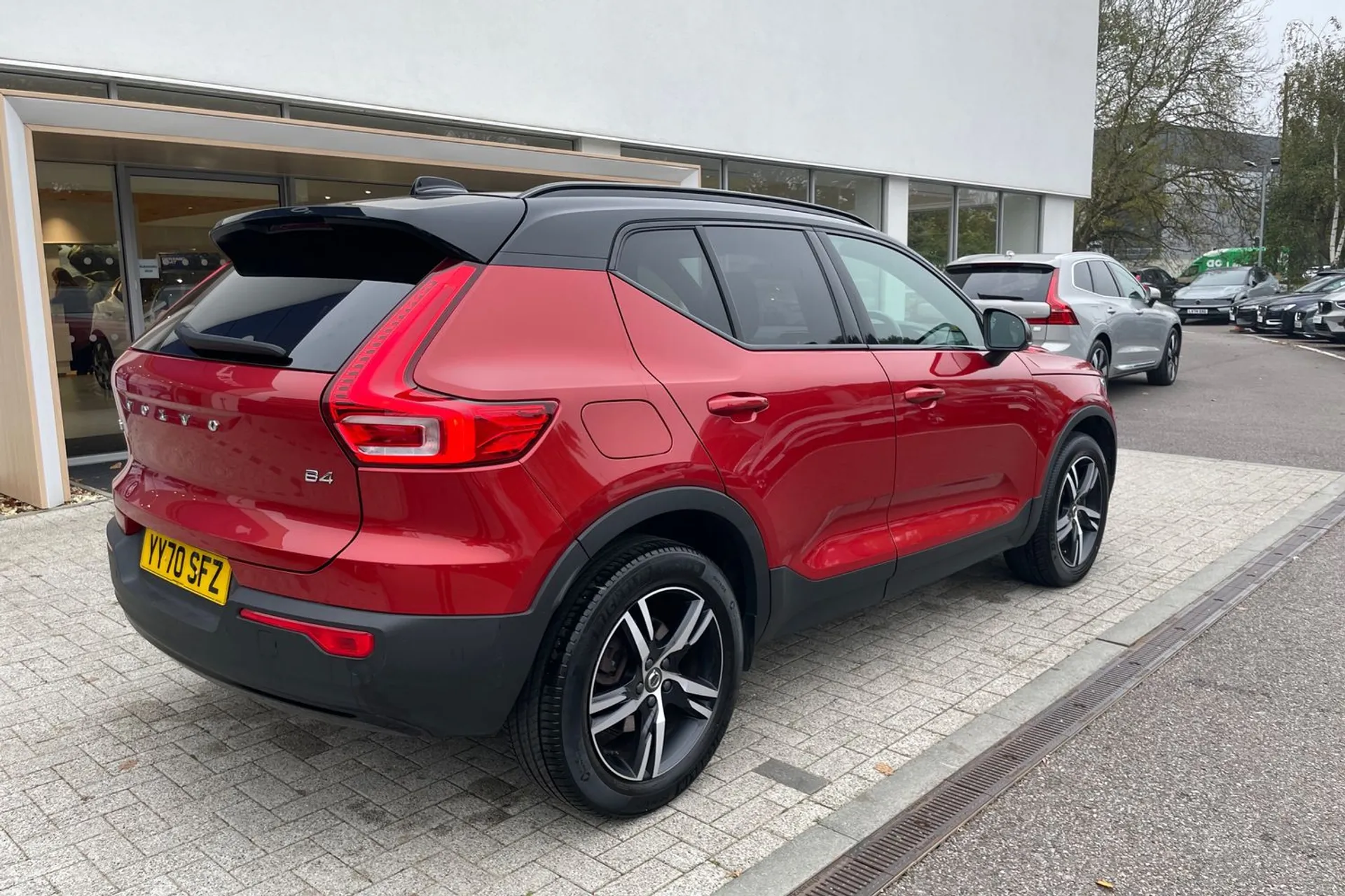 Volvo XC40 thumbnail image number 6