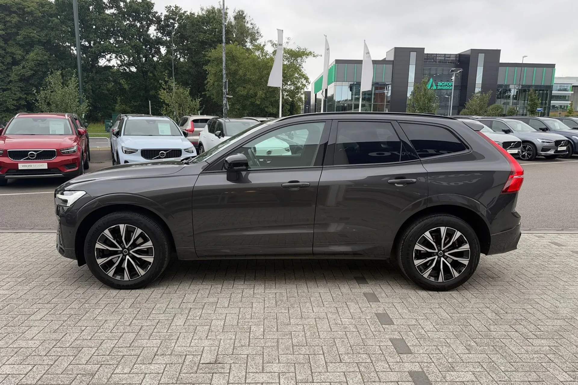 Volvo XC60 thumbnail image number 10