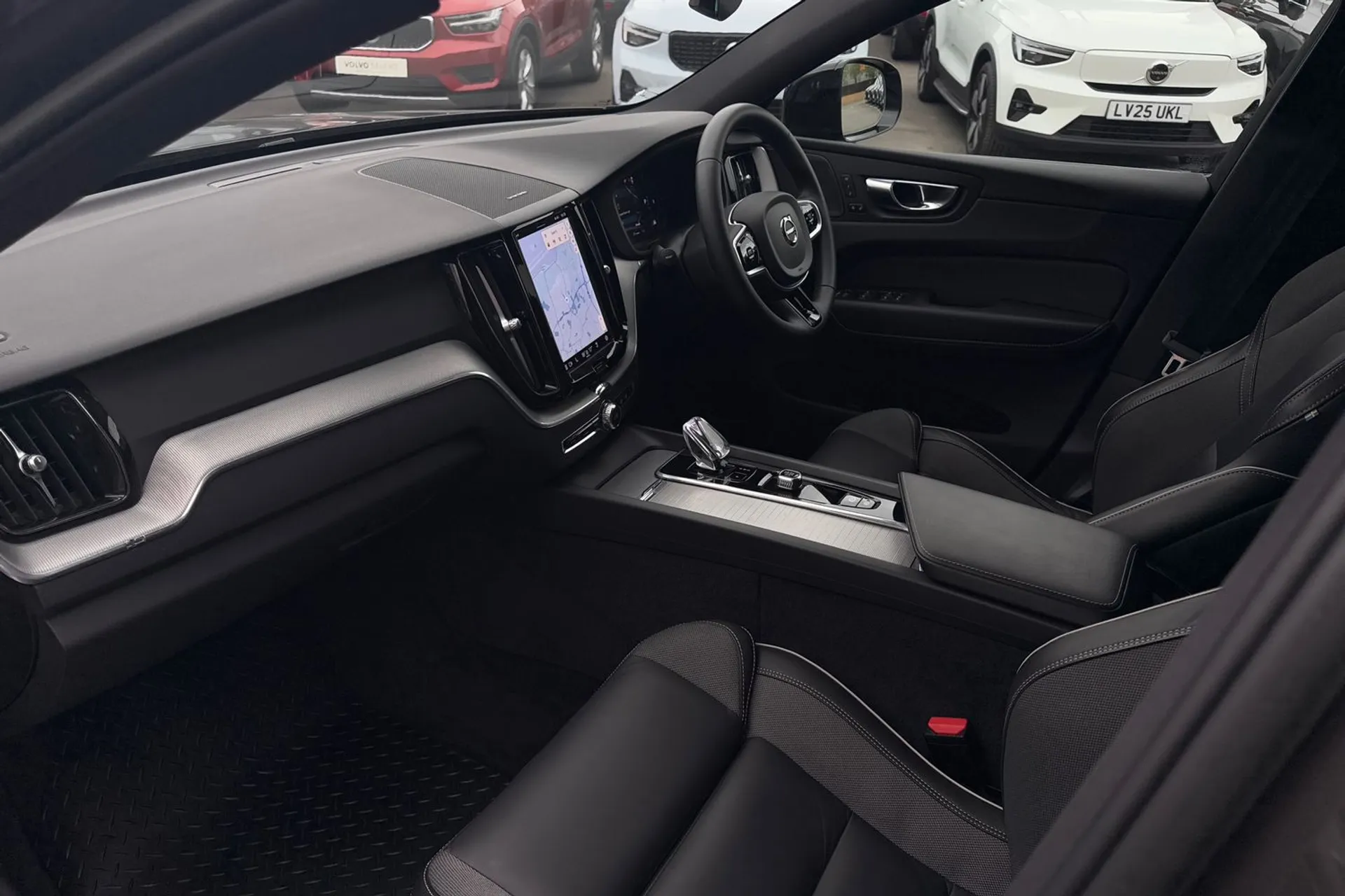 Volvo XC60 thumbnail image number 26