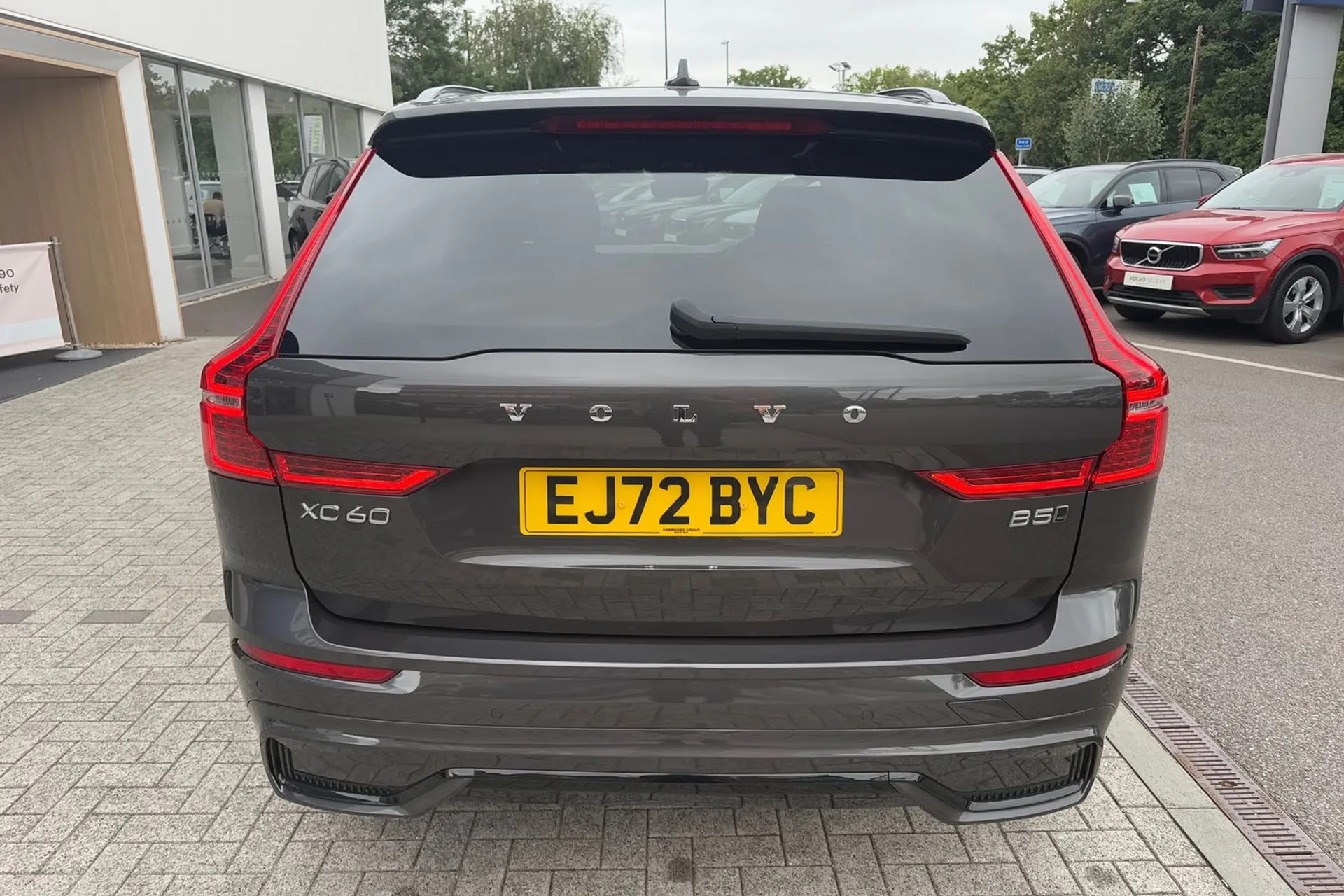 Volvo XC60 thumbnail image number 8