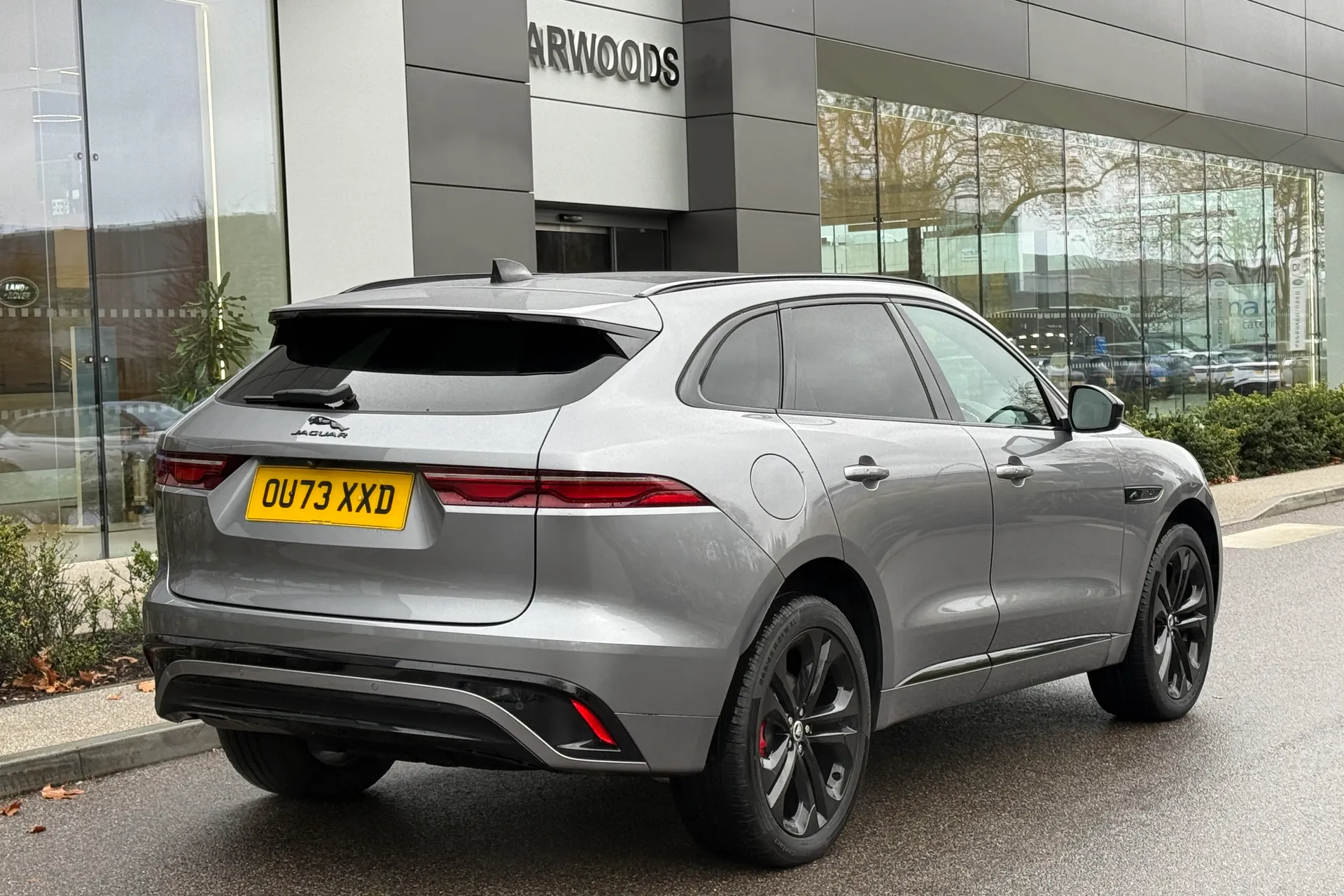 Jaguar F-PACE thumbnail image number 9