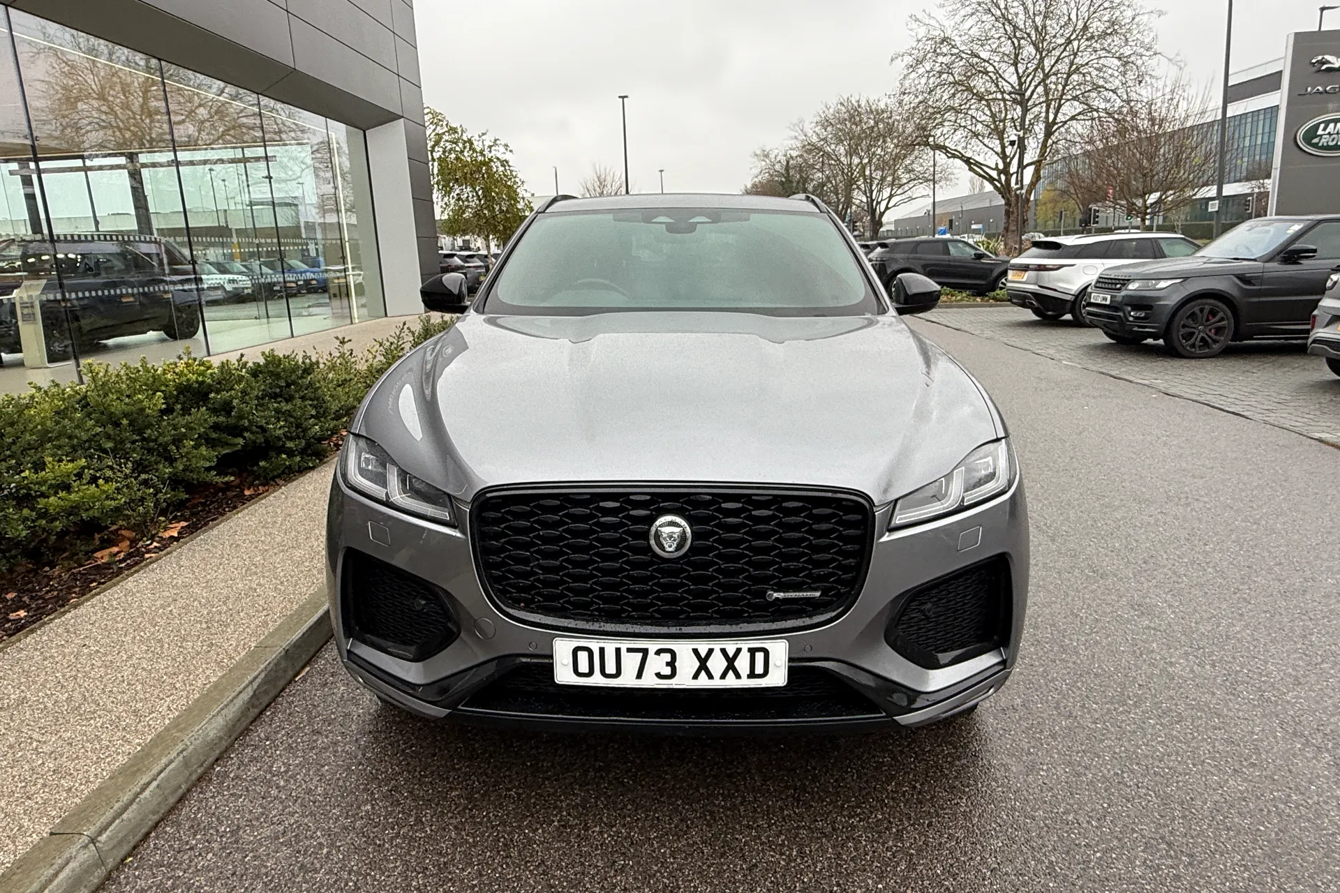 Jaguar F-PACE thumbnail image number 13