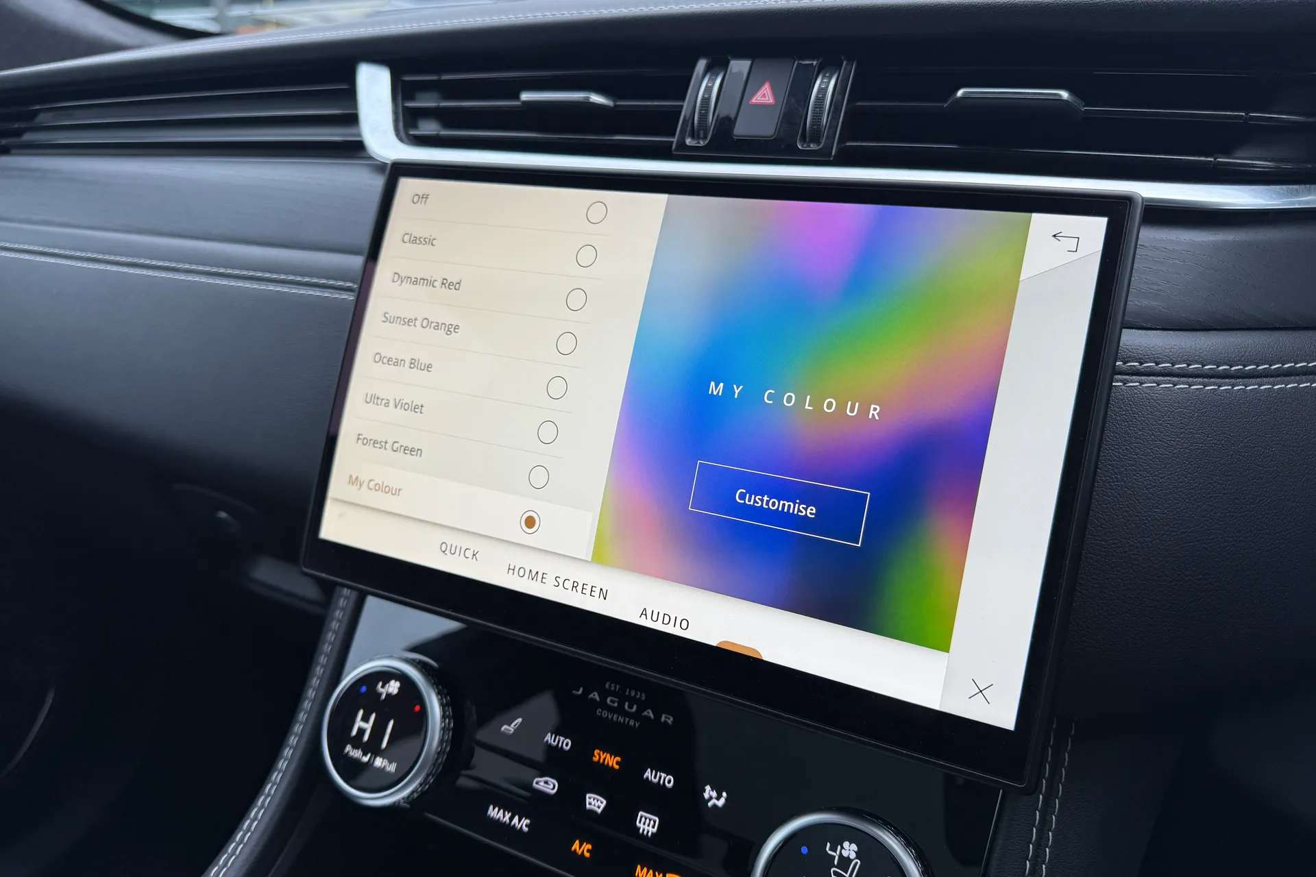 Jaguar F-PACE thumbnail image number 49