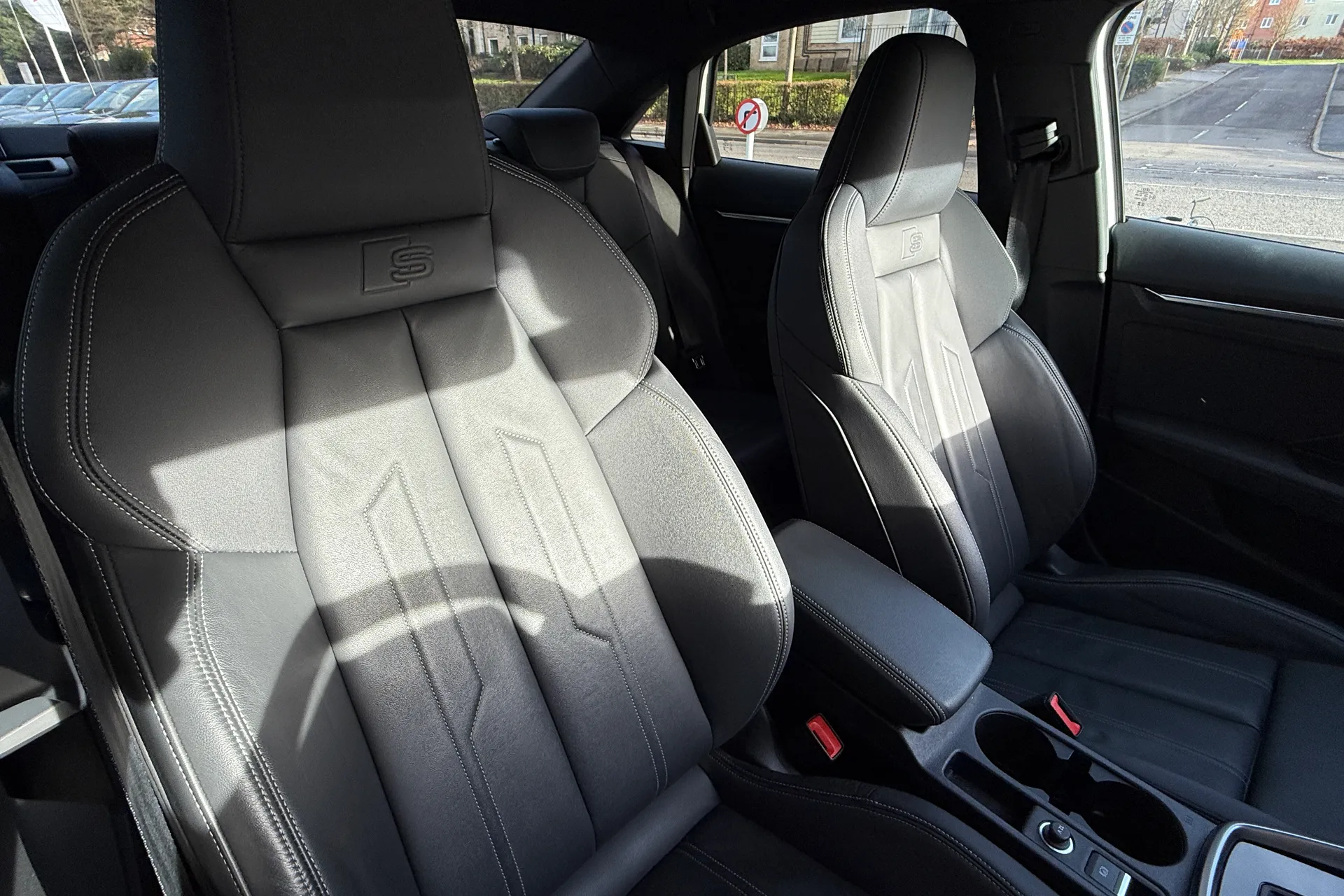 Audi A3 thumbnail image number 36