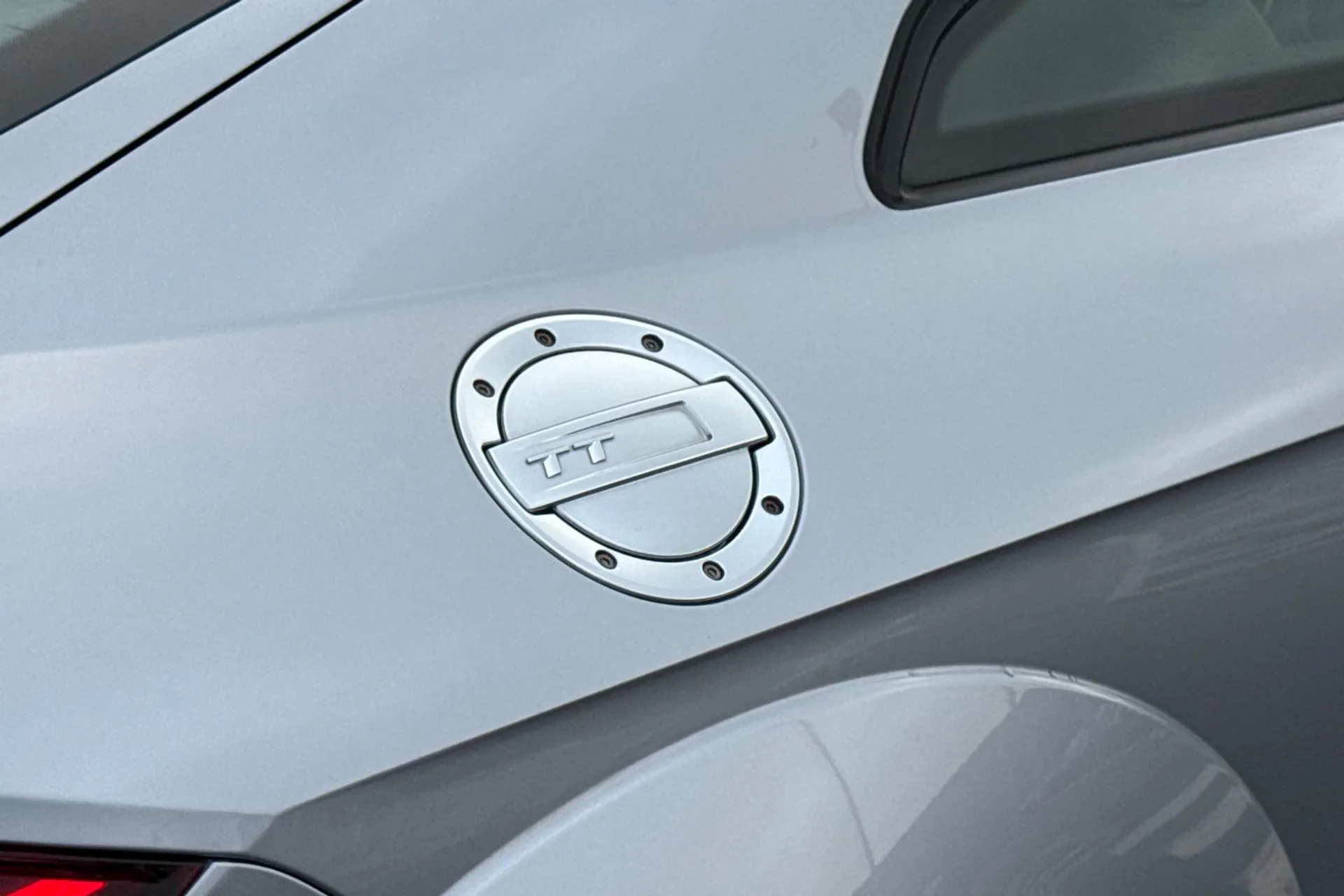 Audi TT thumbnail image number 34