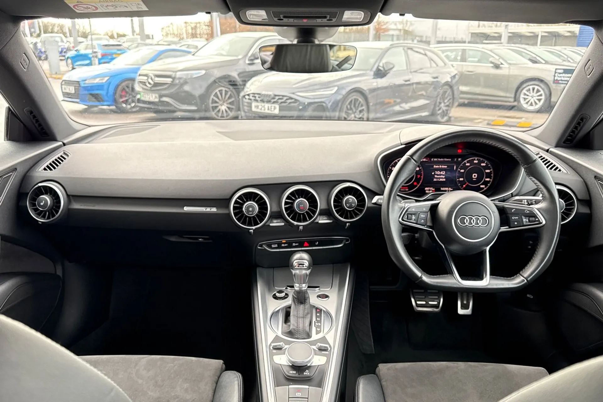 Audi TT thumbnail image number 3