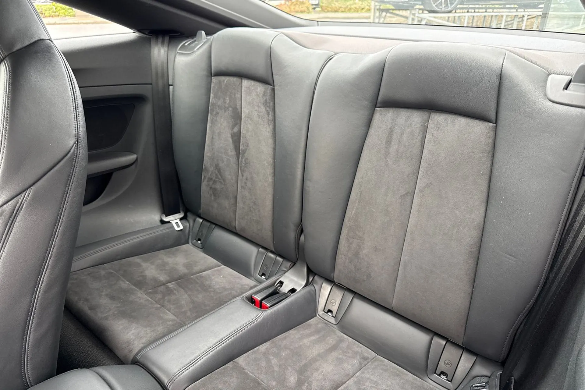 Audi TT thumbnail image number 27