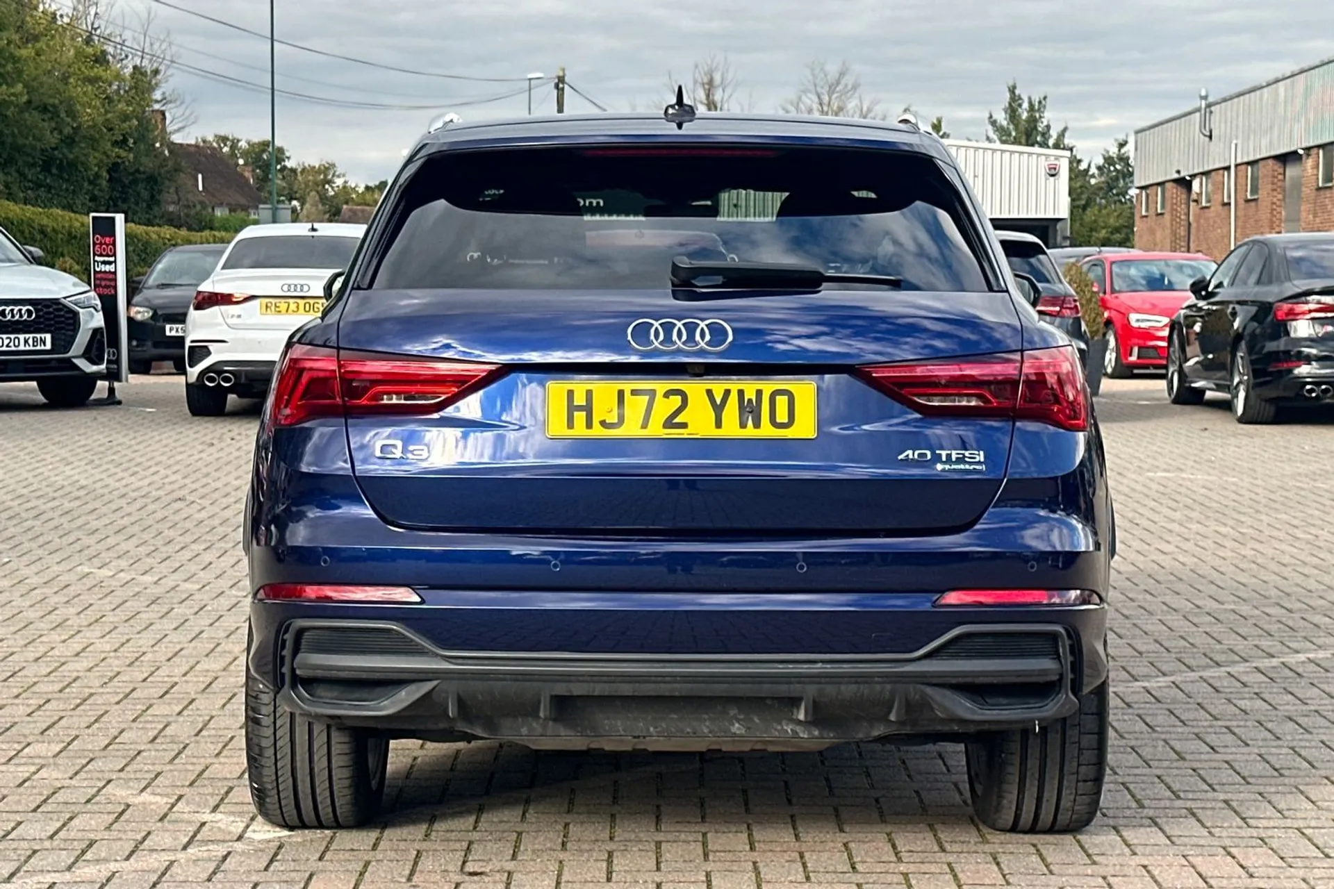 Audi Q3 thumbnail image number 6