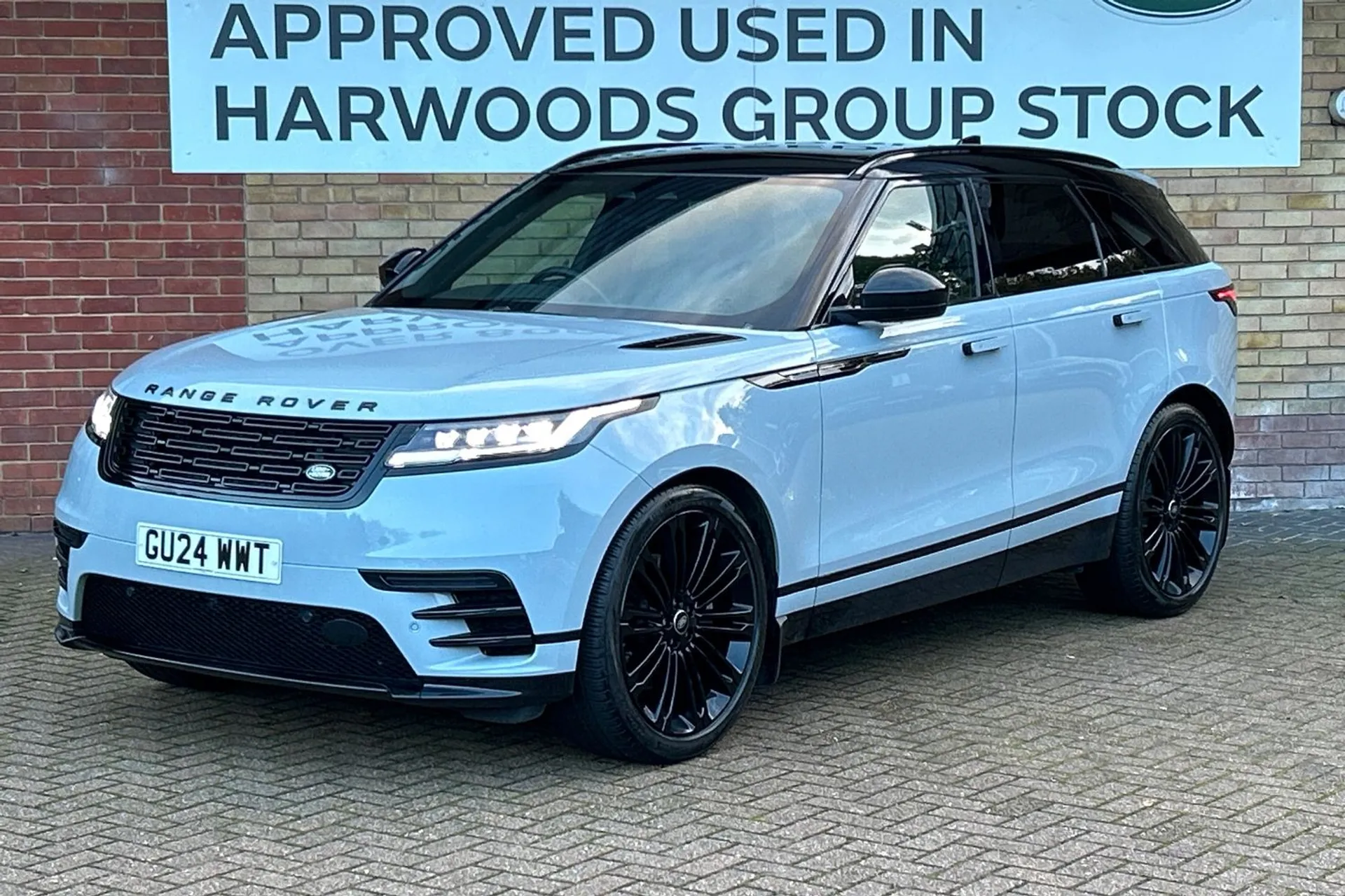 LAND ROVER RANGE ROVER VELAR thumbnail image number 19