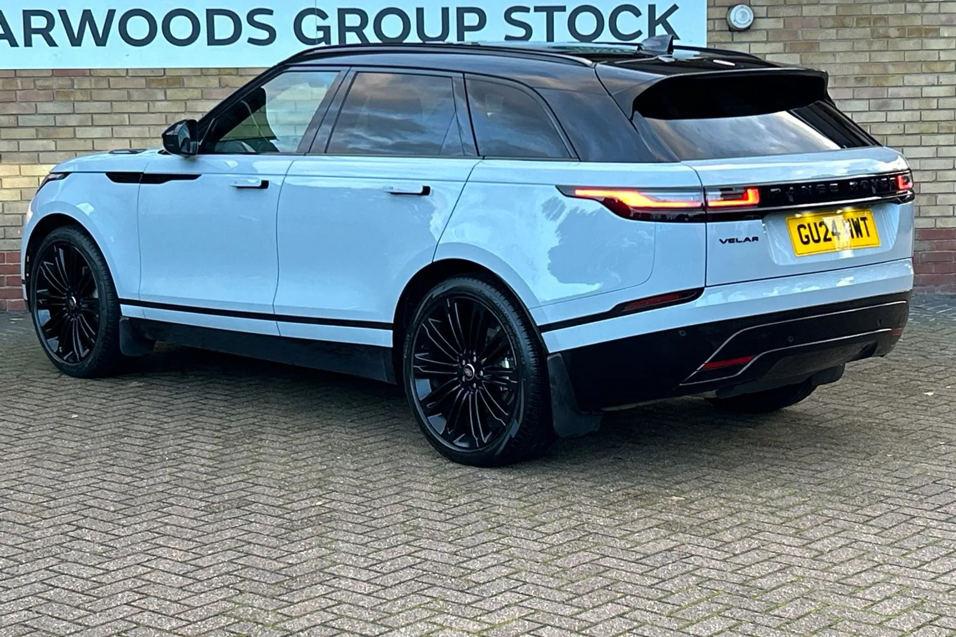 LAND ROVER RANGE ROVER VELAR thumbnail image number 7