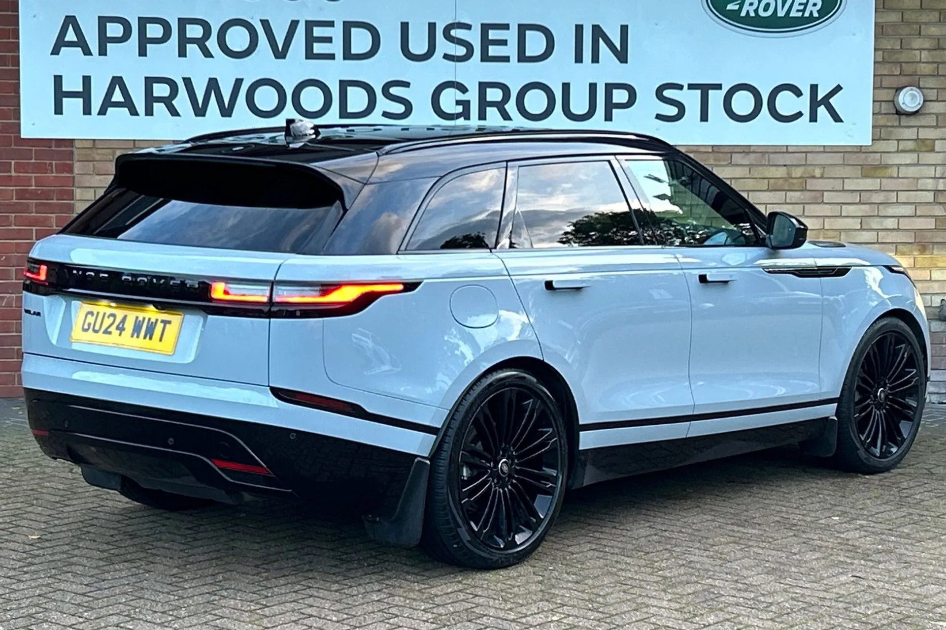 LAND ROVER RANGE ROVER VELAR thumbnail image number 6