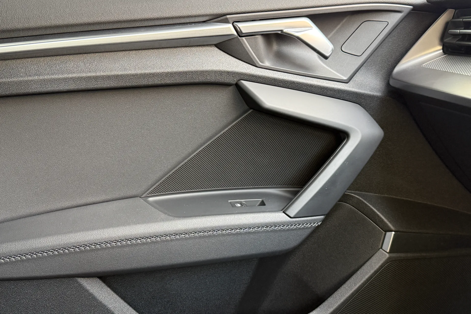 Audi A3 thumbnail image number 29