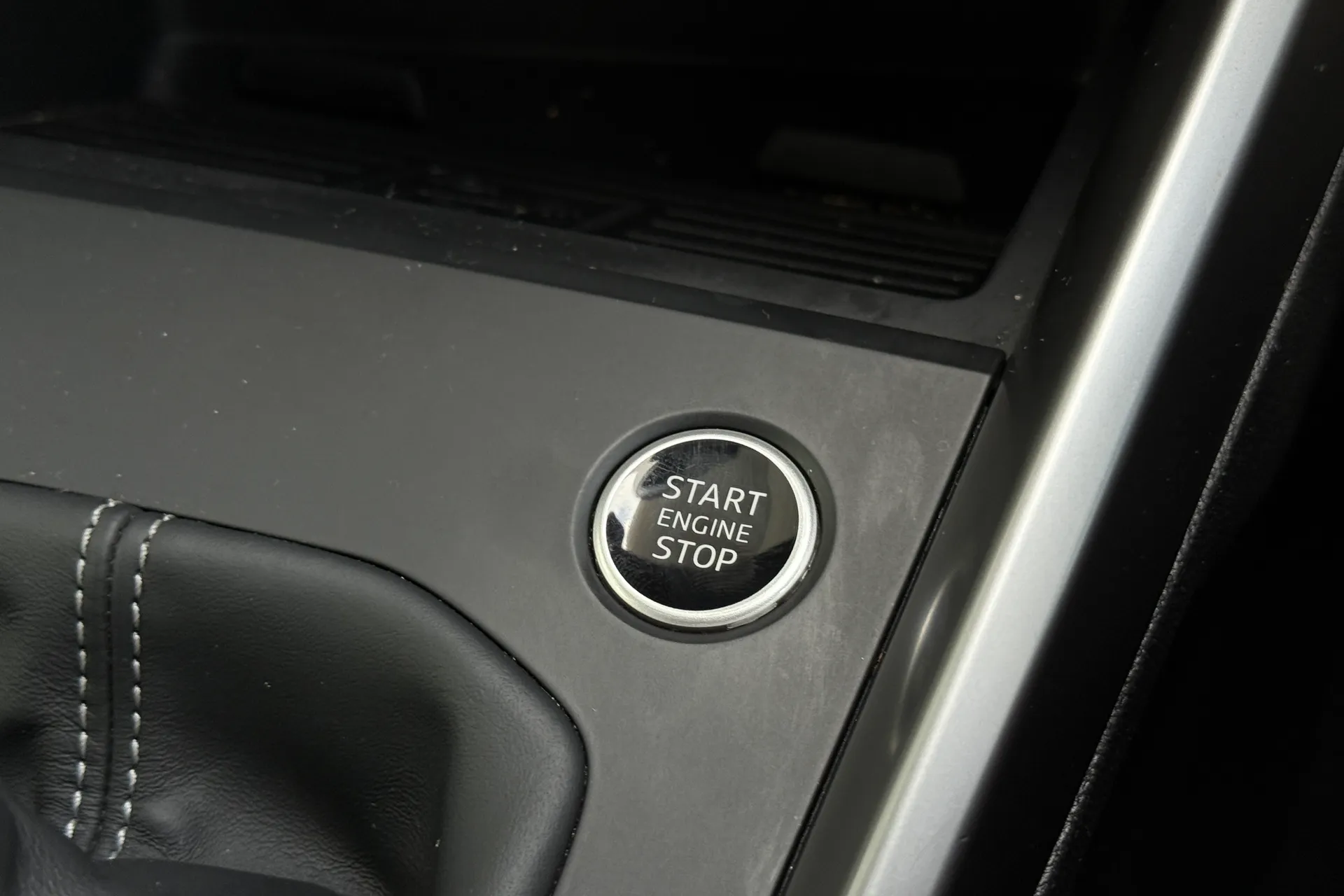 Audi A3 thumbnail image number 25