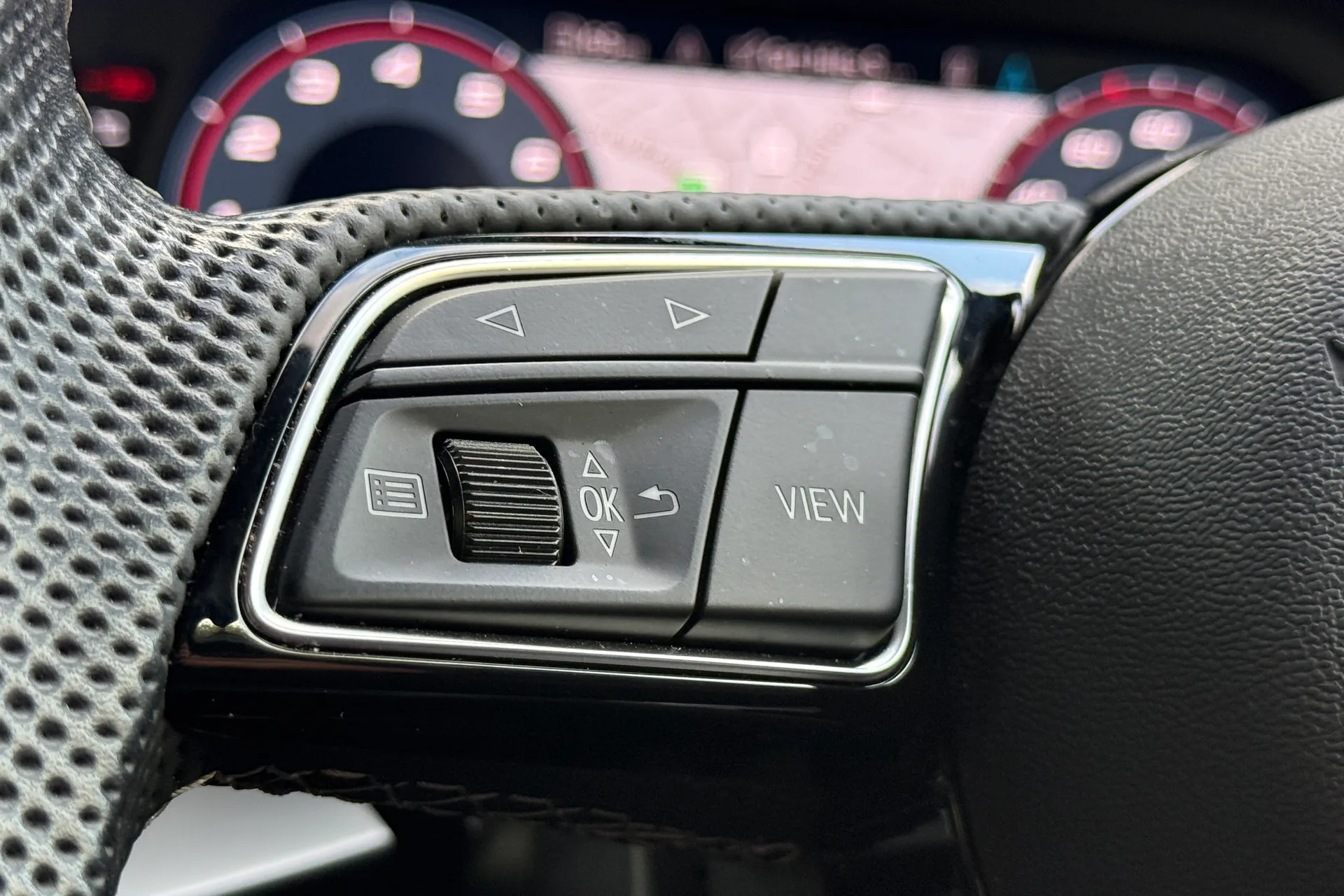 Audi A3 thumbnail image number 11