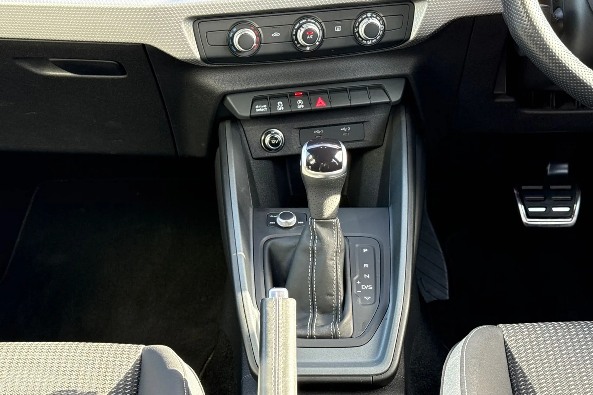 Audi A1 thumbnail image number 43