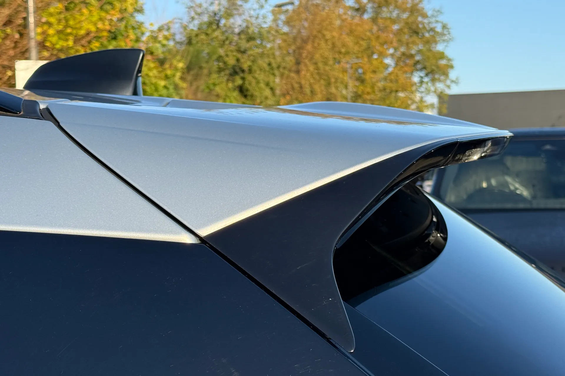 LAND ROVER RANGE ROVER VELAR thumbnail image number 18