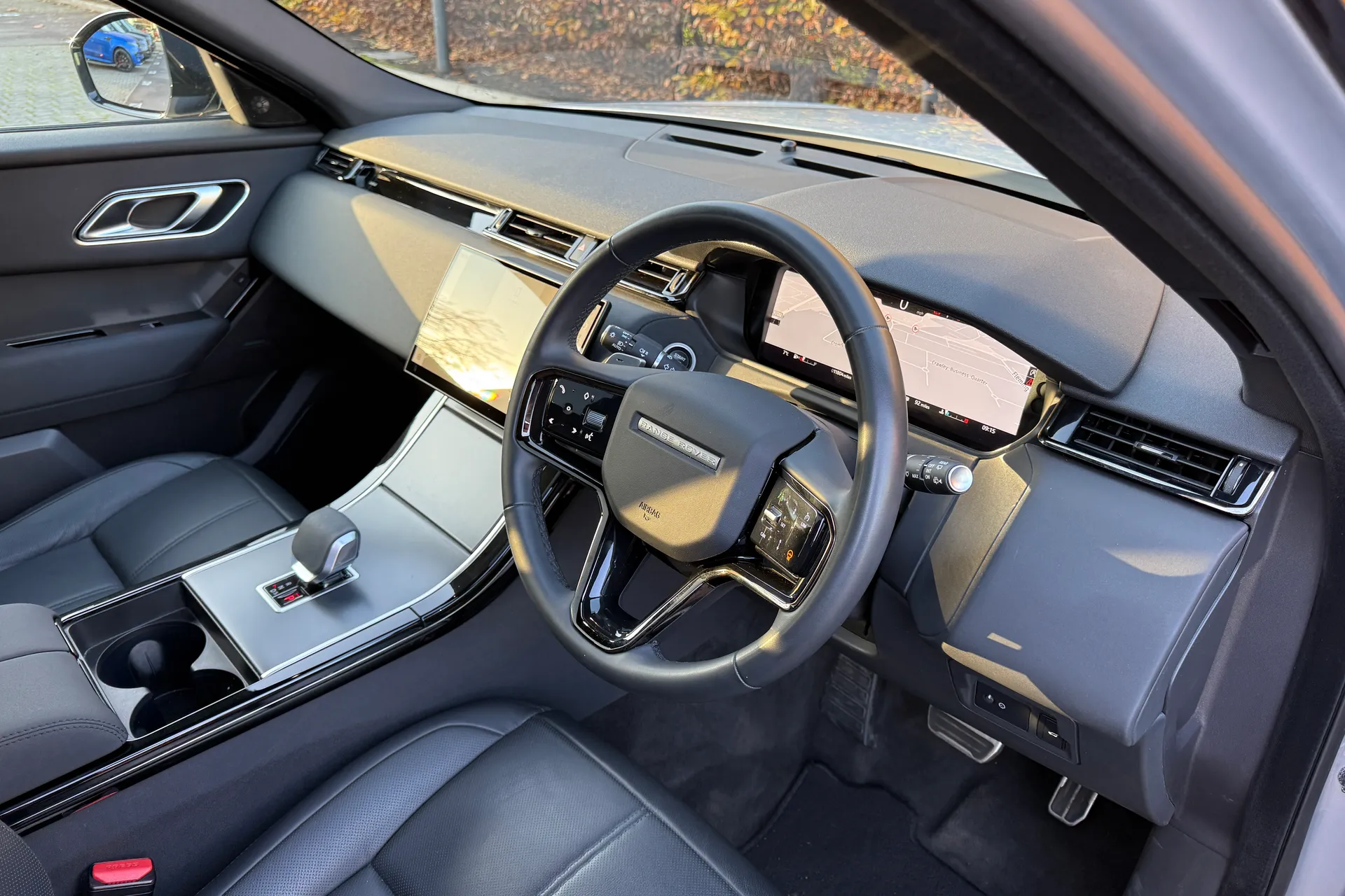 LAND ROVER RANGE ROVER VELAR thumbnail image number 41