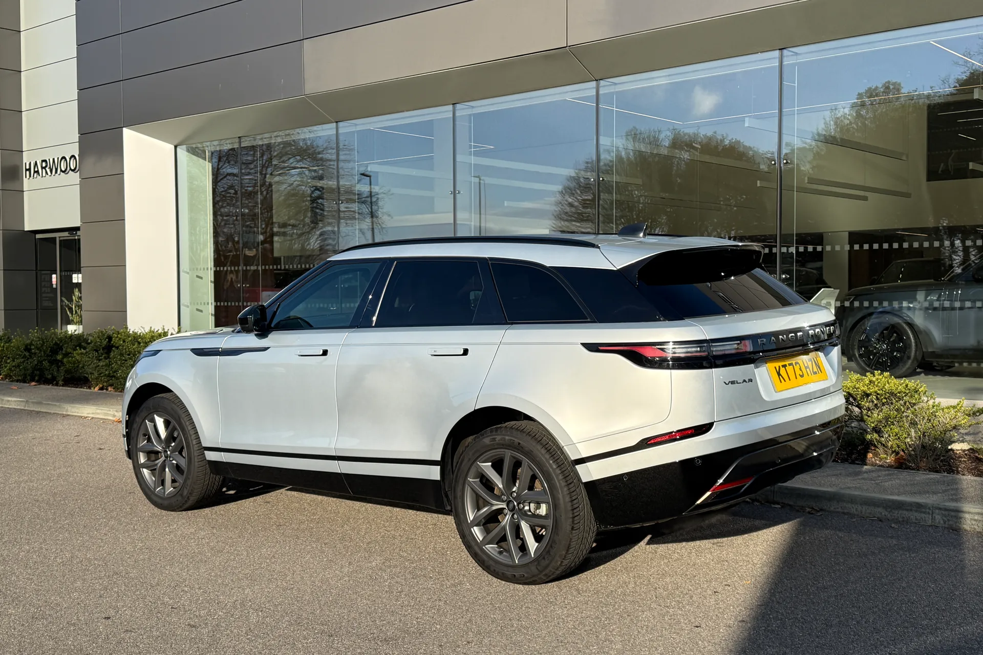 LAND ROVER RANGE ROVER VELAR thumbnail image number 17
