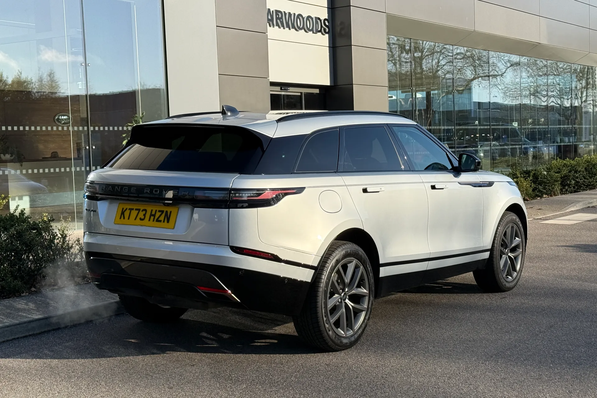 LAND ROVER RANGE ROVER VELAR thumbnail image number 11