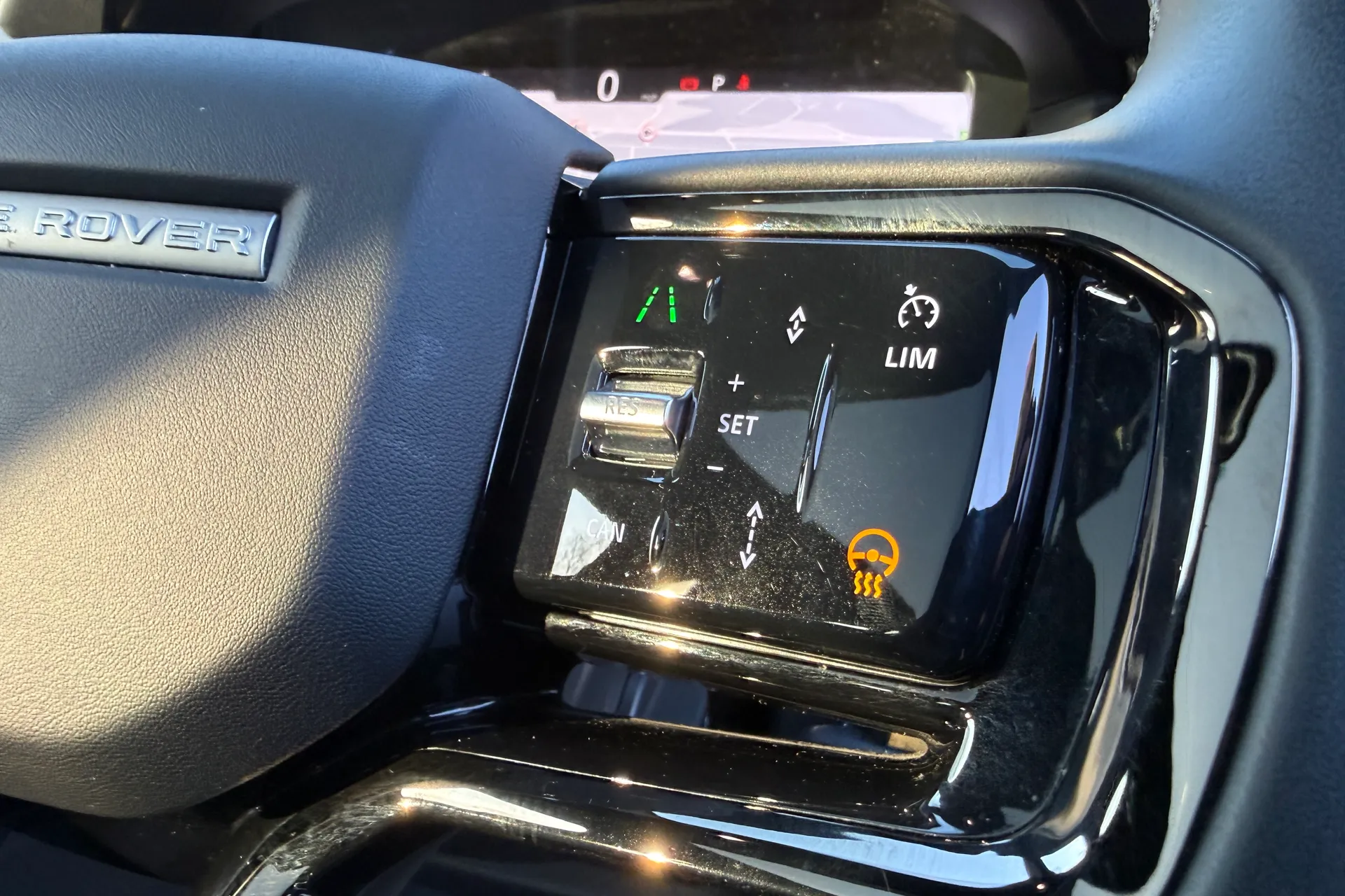 LAND ROVER RANGE ROVER VELAR thumbnail image number 47