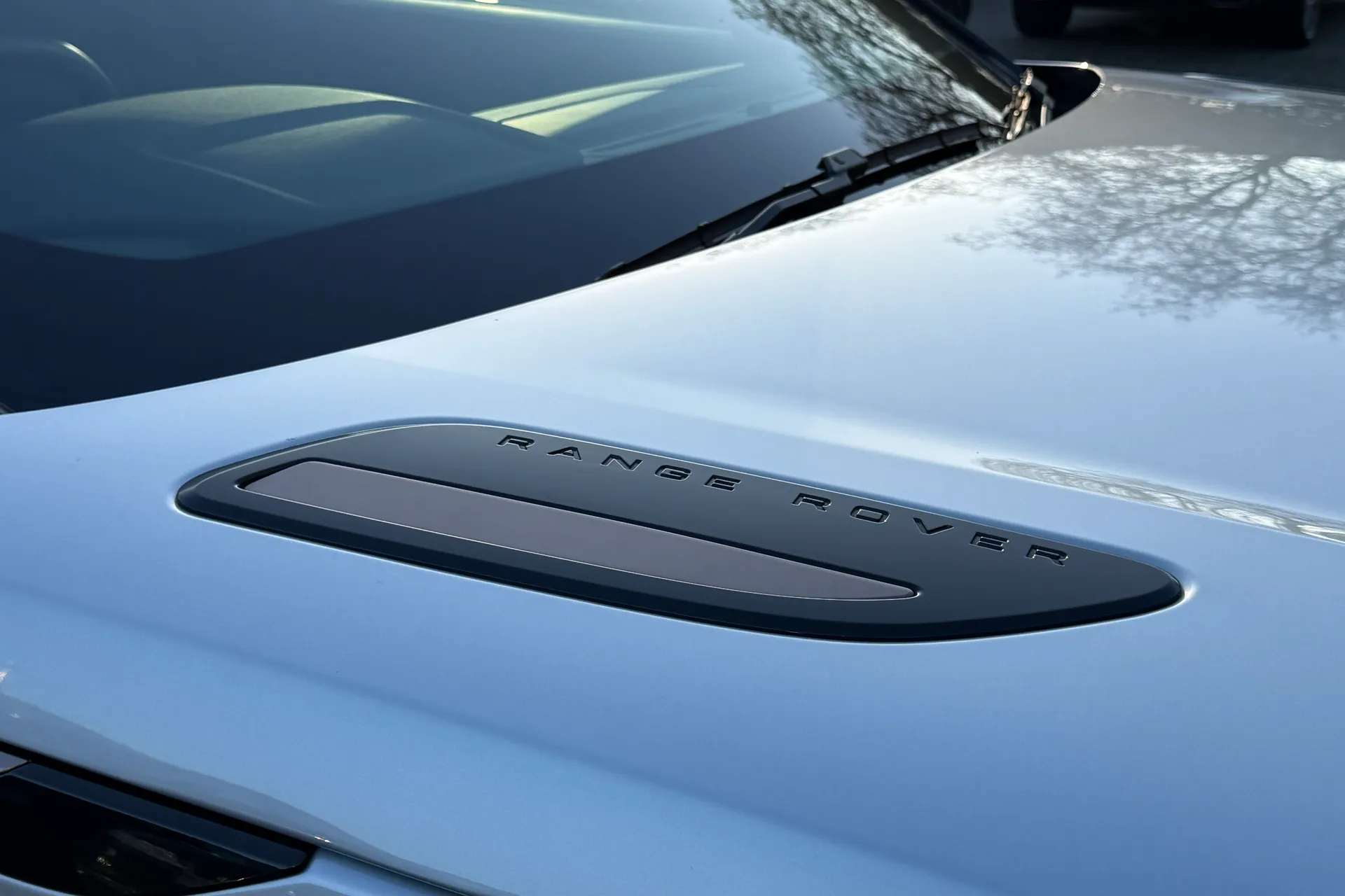 LAND ROVER RANGE ROVER VELAR thumbnail image number 16